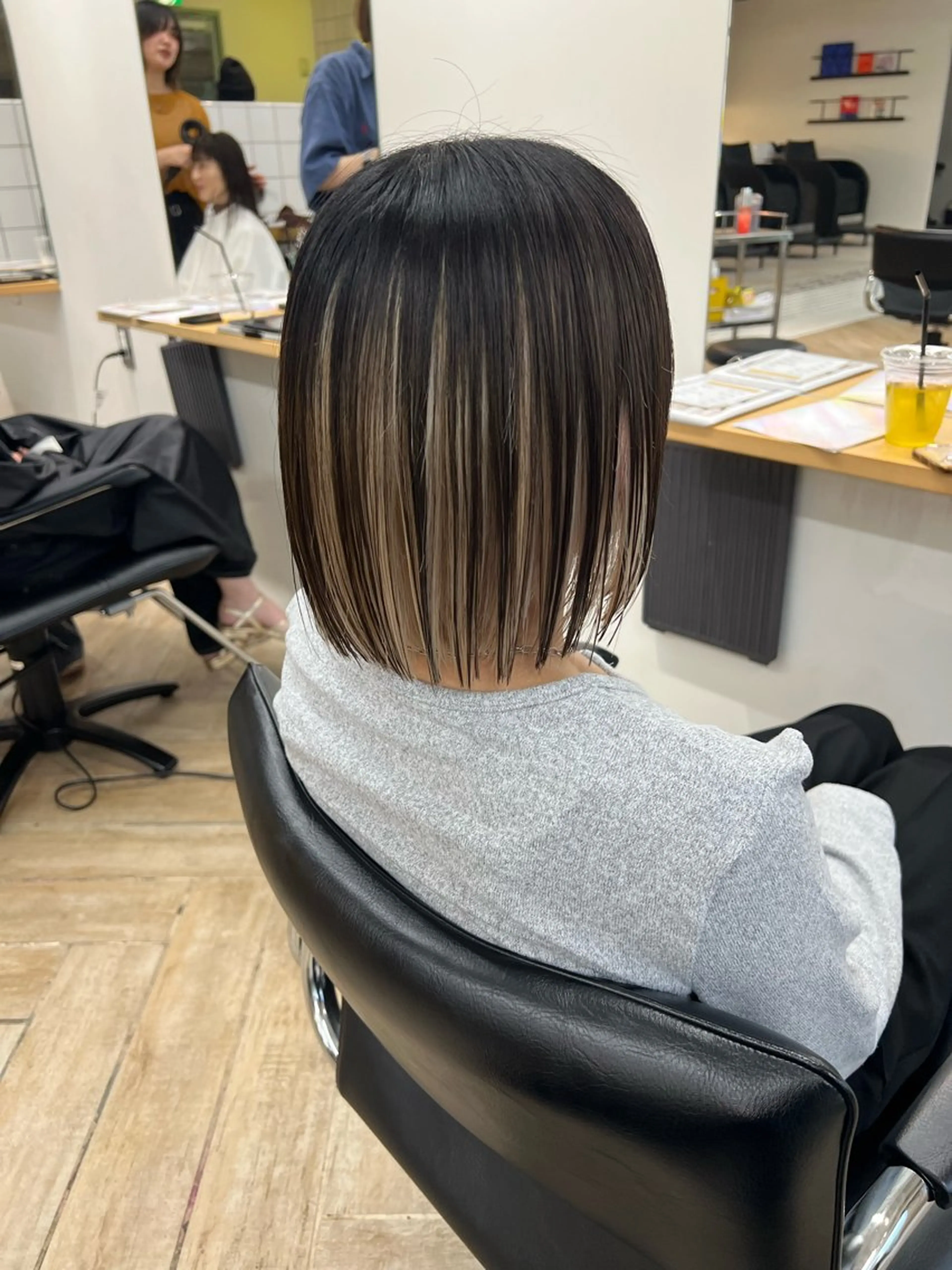 ショート カラー カット ヘアカラー トリートメント ベージュ/髪質改善 新潟/万代/井上佑のヘアスタイル