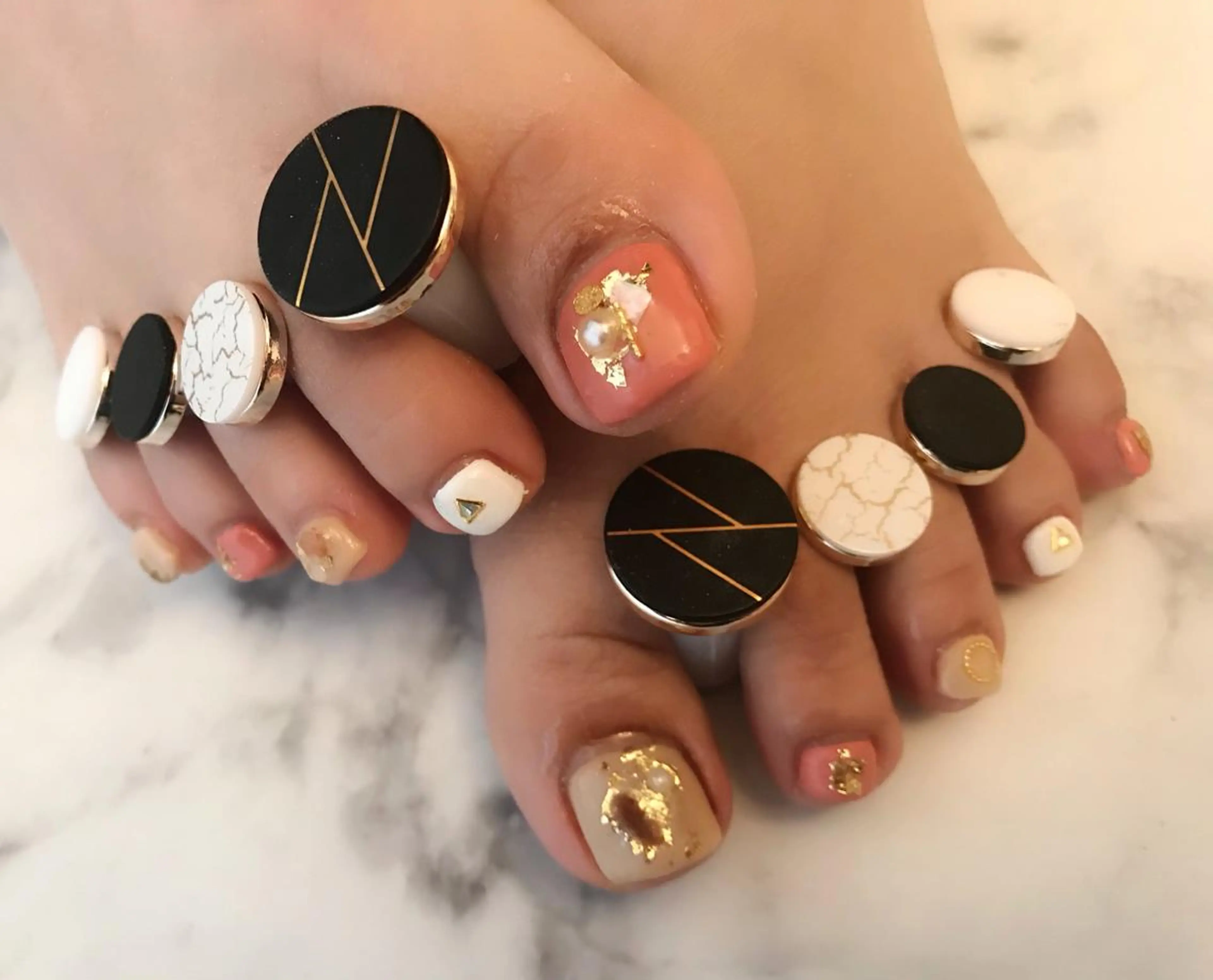 ネイル フットネイル エース ネイルのネイルデザイン