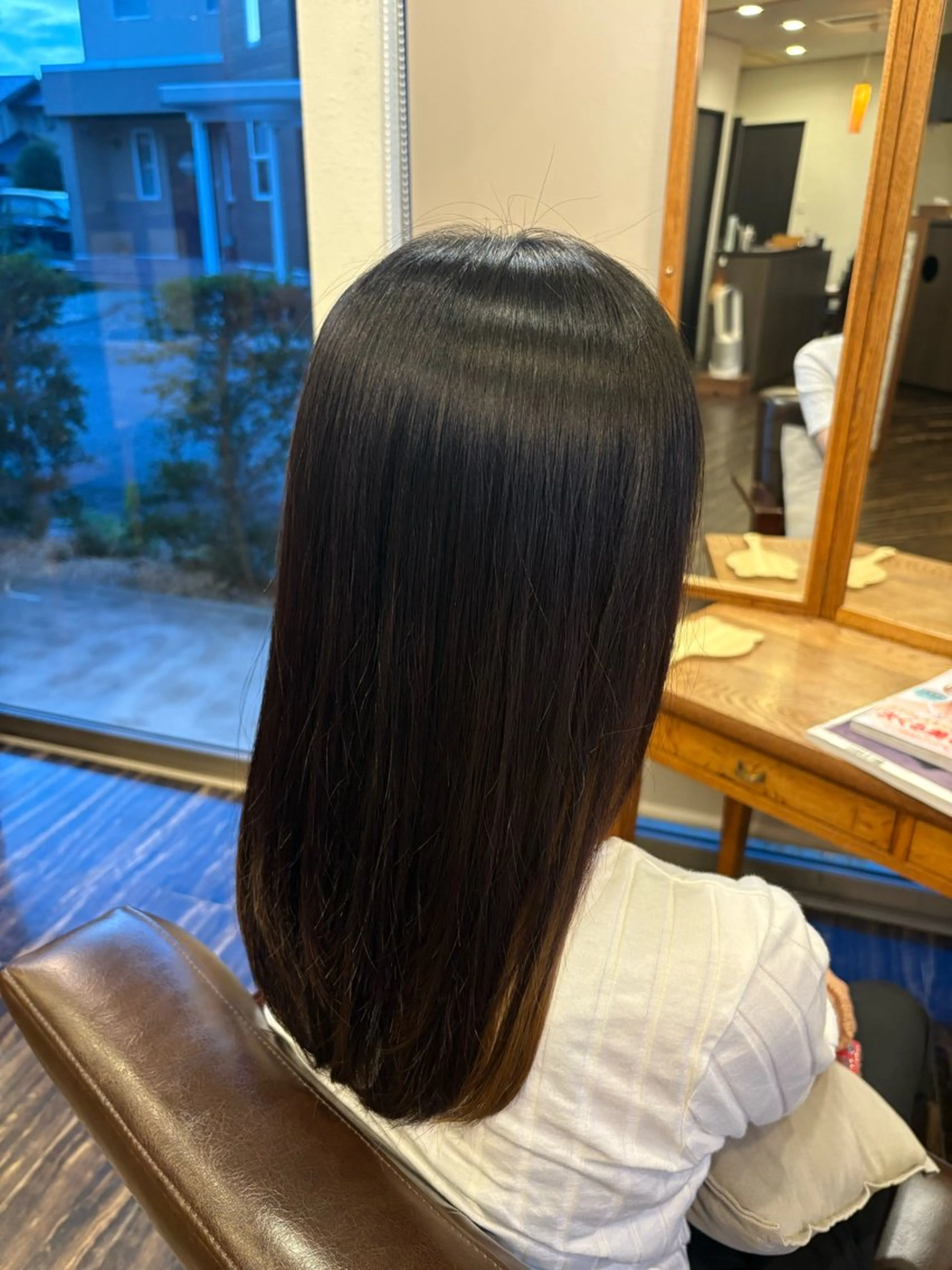 縮毛矯正 トリートメント 打井 玲奈のヘアスタイル