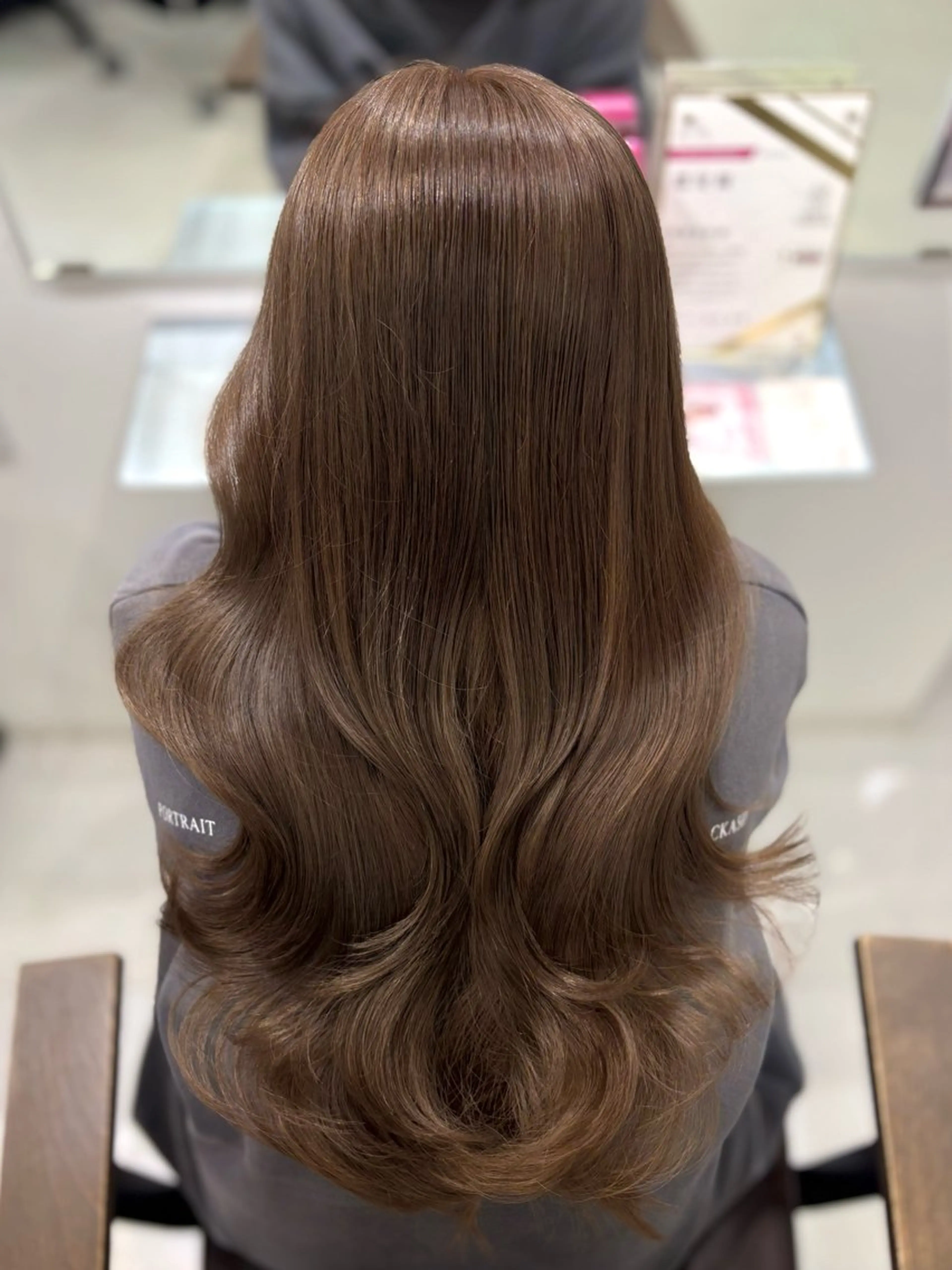 ロング カット ヘアカラー 大林 菜海のヘアスタイル