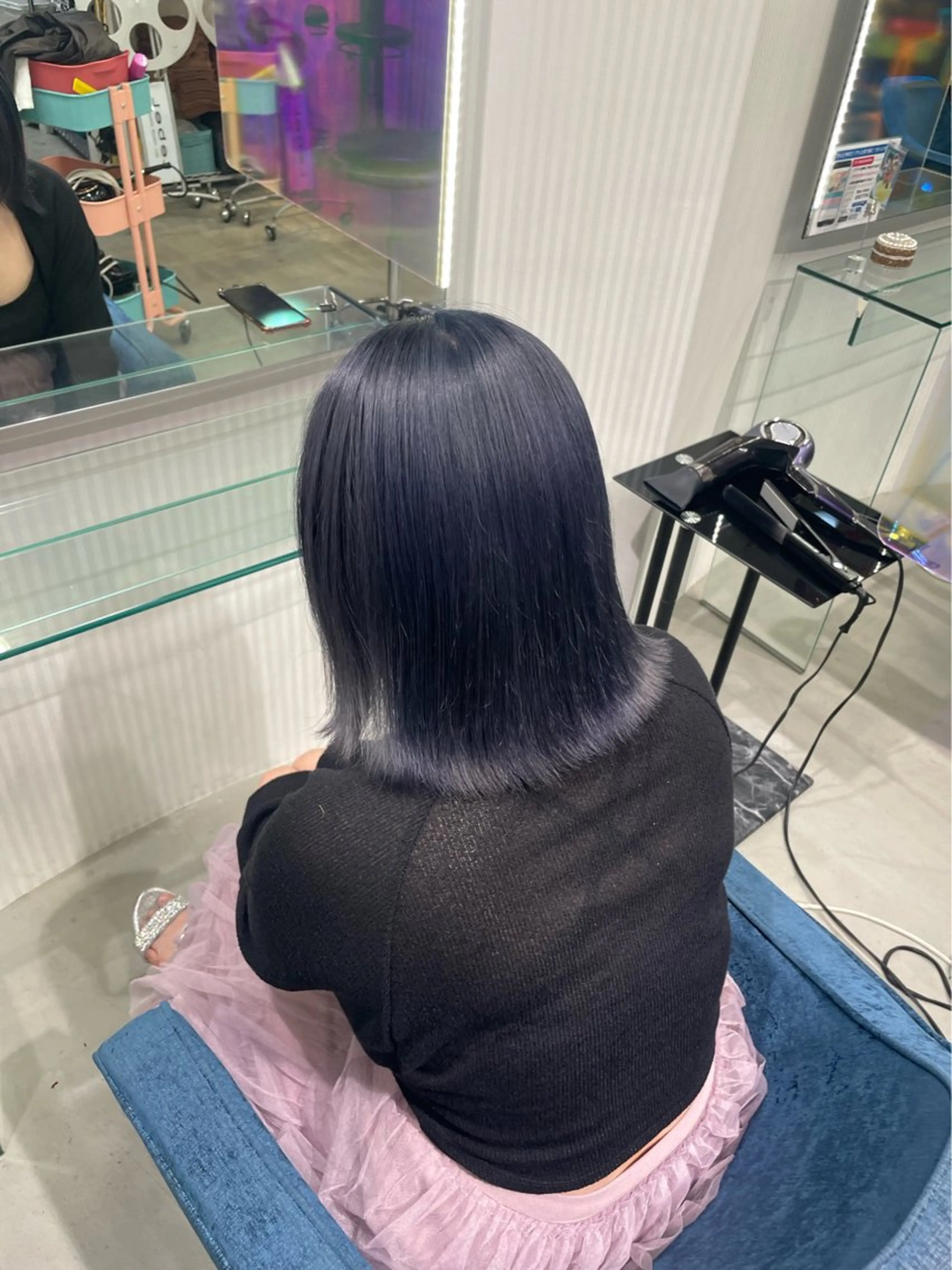 ミディアム カラー ブルーカラー ネイビーカラー ヘアカラー 安井まゆ _Box mico.のヘアスタイル