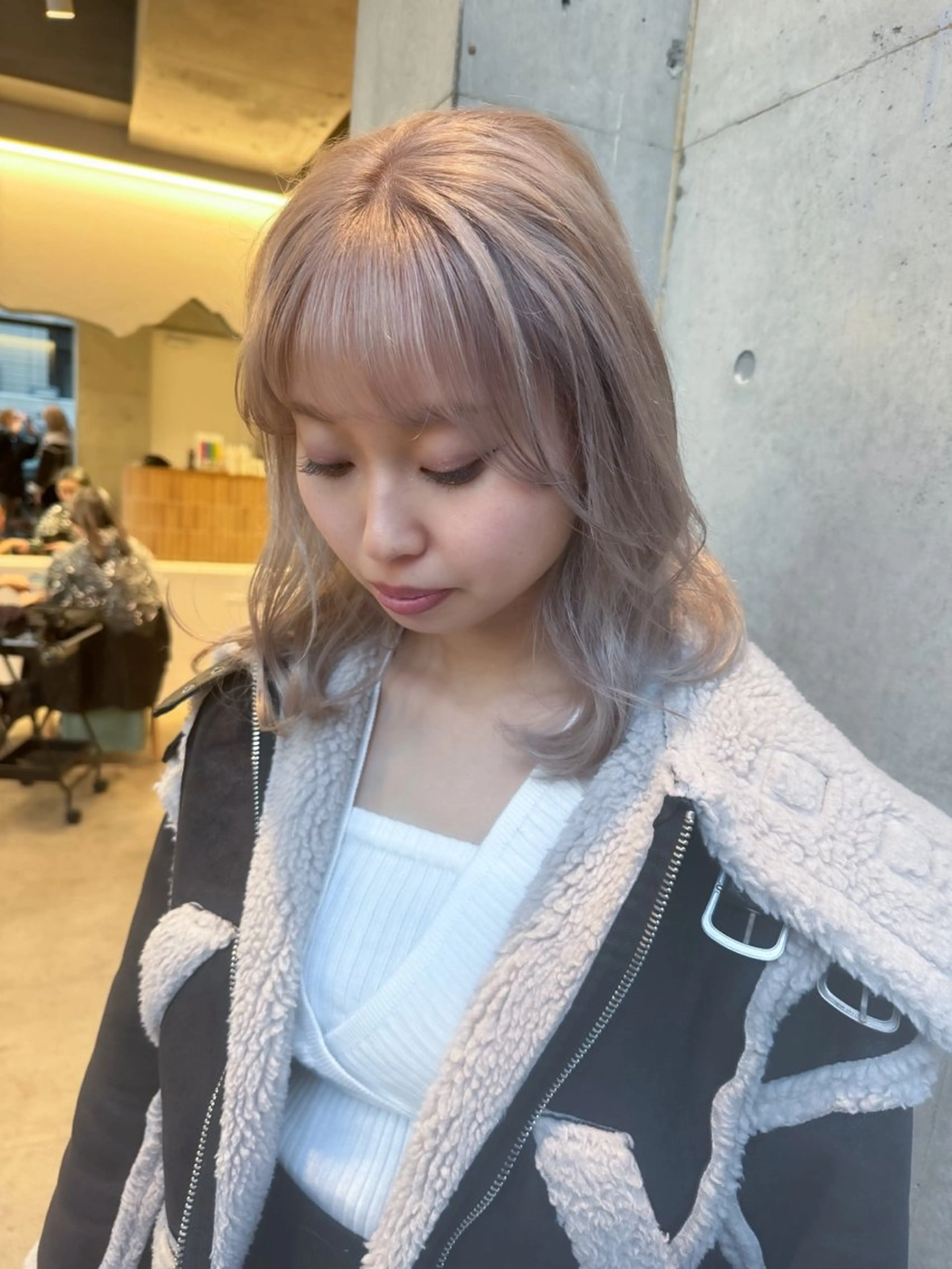 ショート カラー ヘアアレンジ ミニボブ/ブリーチ 🌈MISATOのヘアスタイル