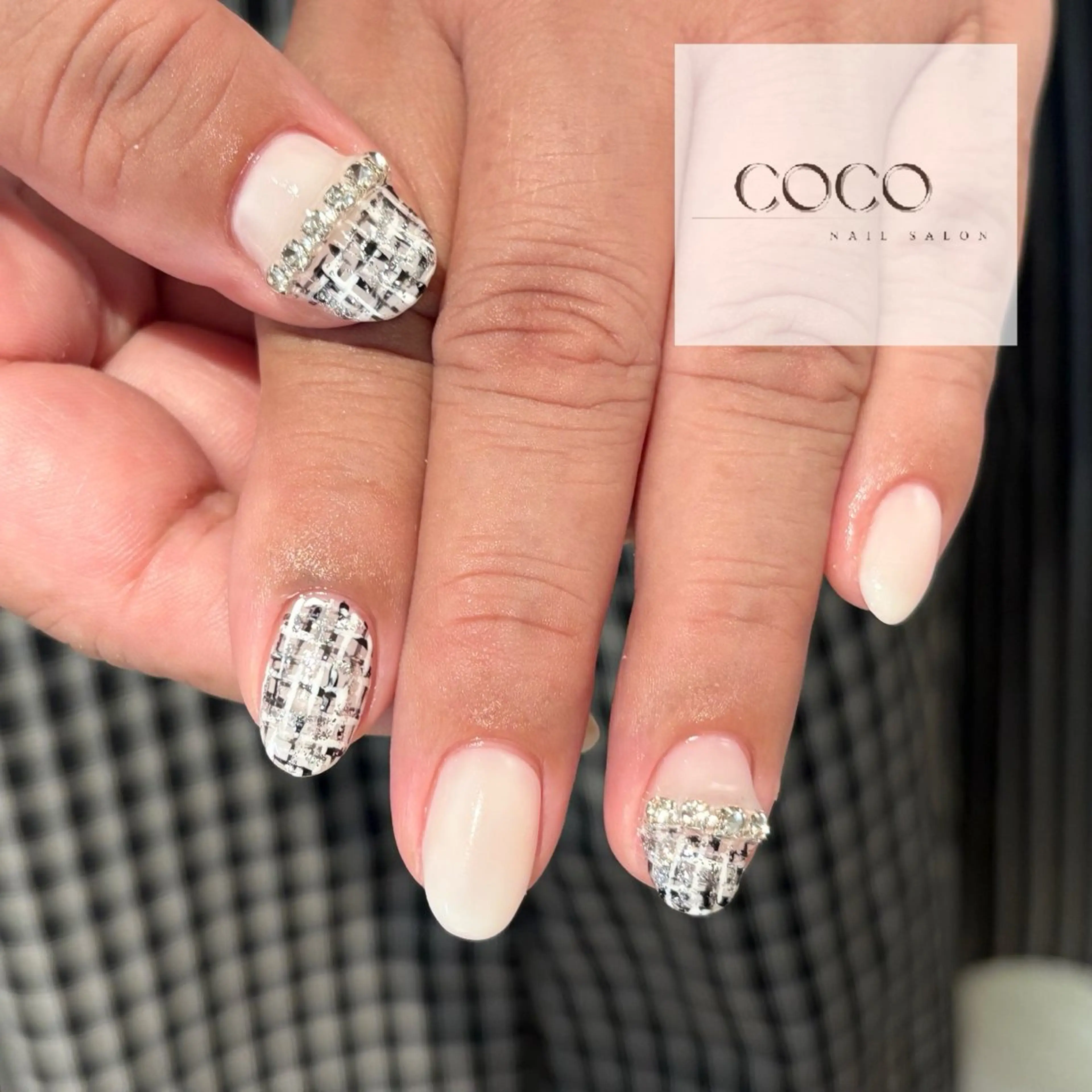 ネイル ツイードネイル 冬ネイル NAIL SALON / 耳ﾂﾎﾞ HBLのネイルデザイン