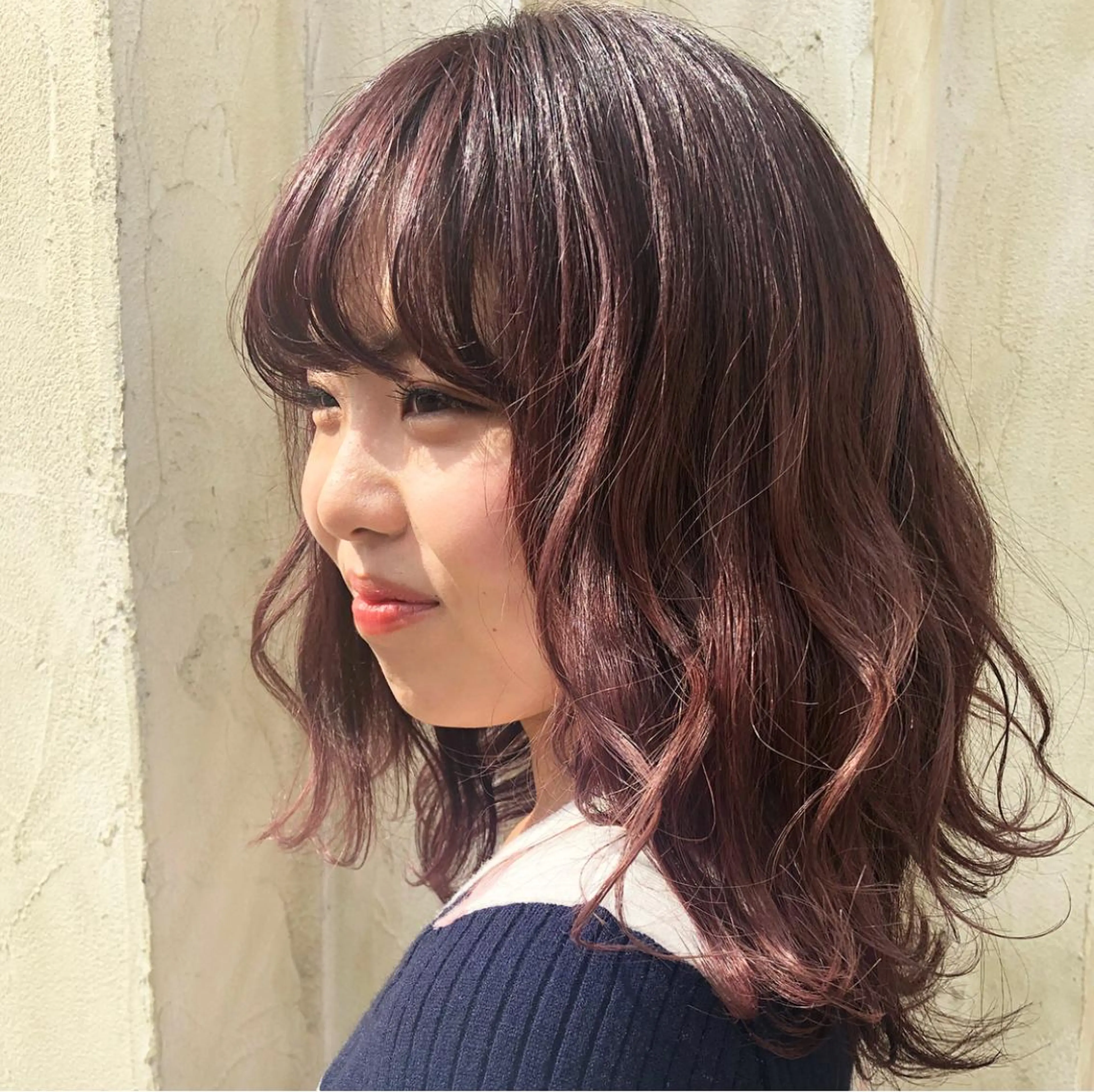 ミディアム カラー ピンクカラー 岩田 萌那のヘアスタイル
