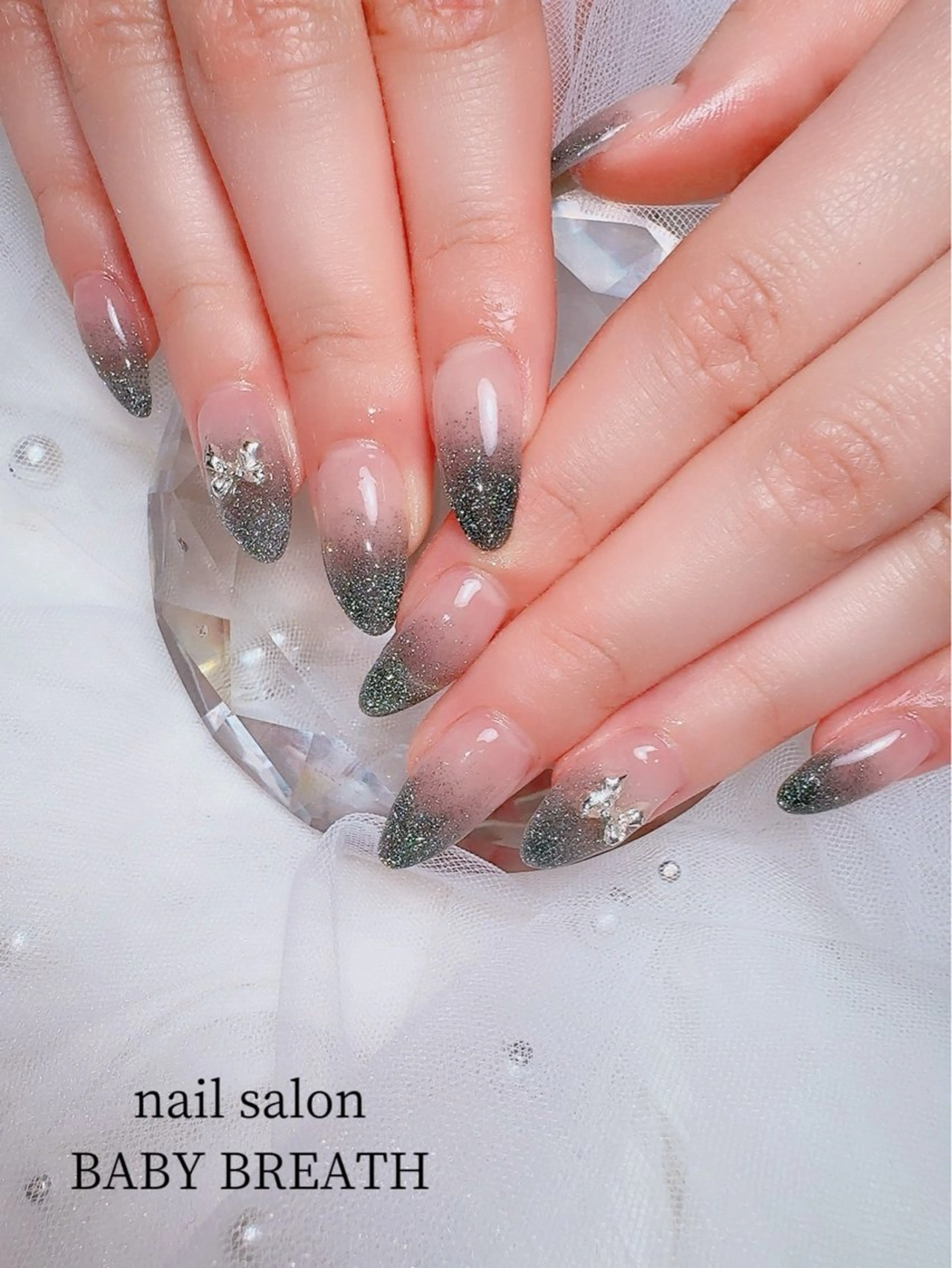 ネイル アートネイル フラッシュネイル フットネイル グラデーション ラメ(グリッター) ハンドネイル y natsumiのネイルデザイン