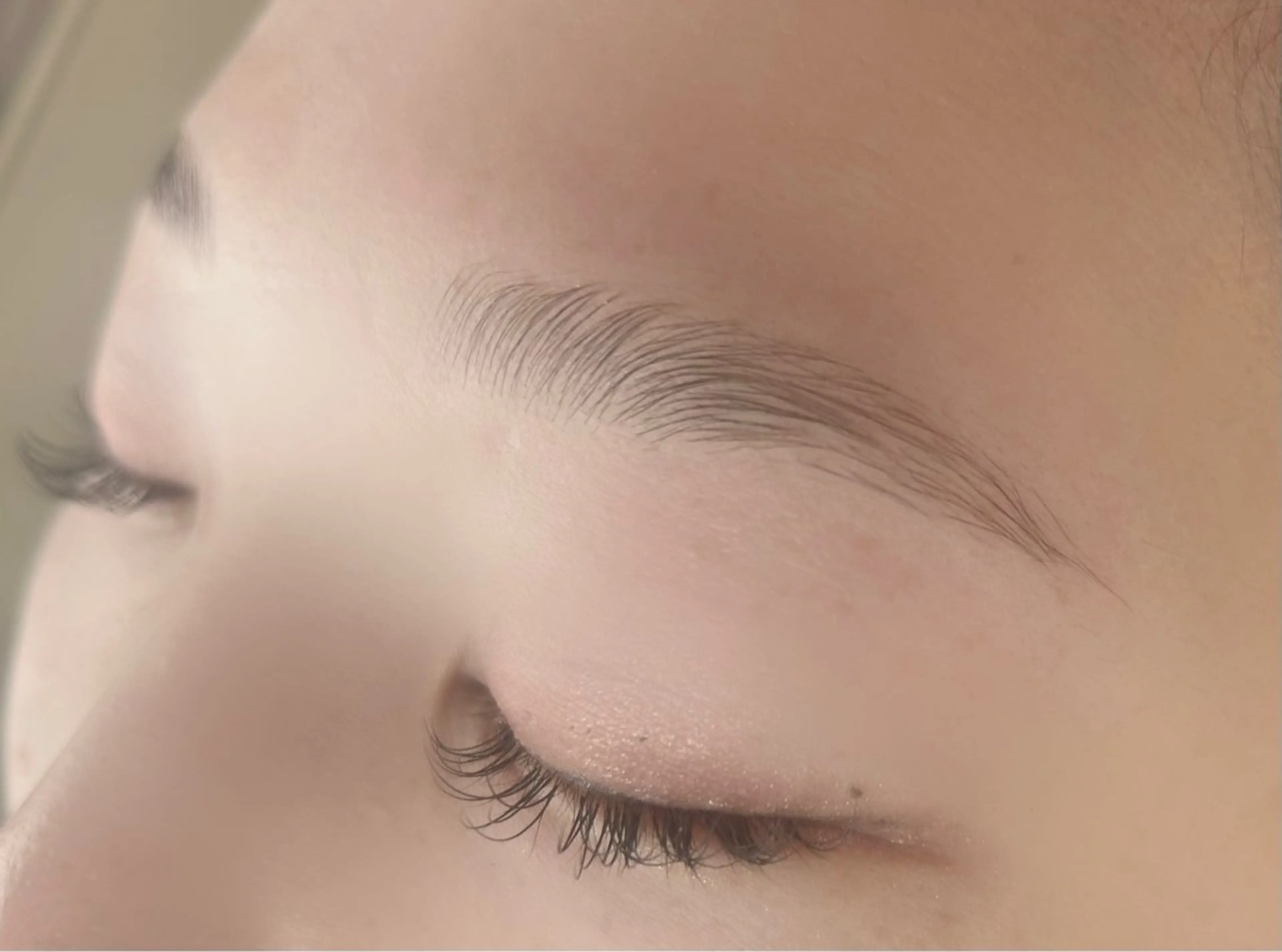 アイブロウ 高浪 まり絵のマツエク・マツパデザイン