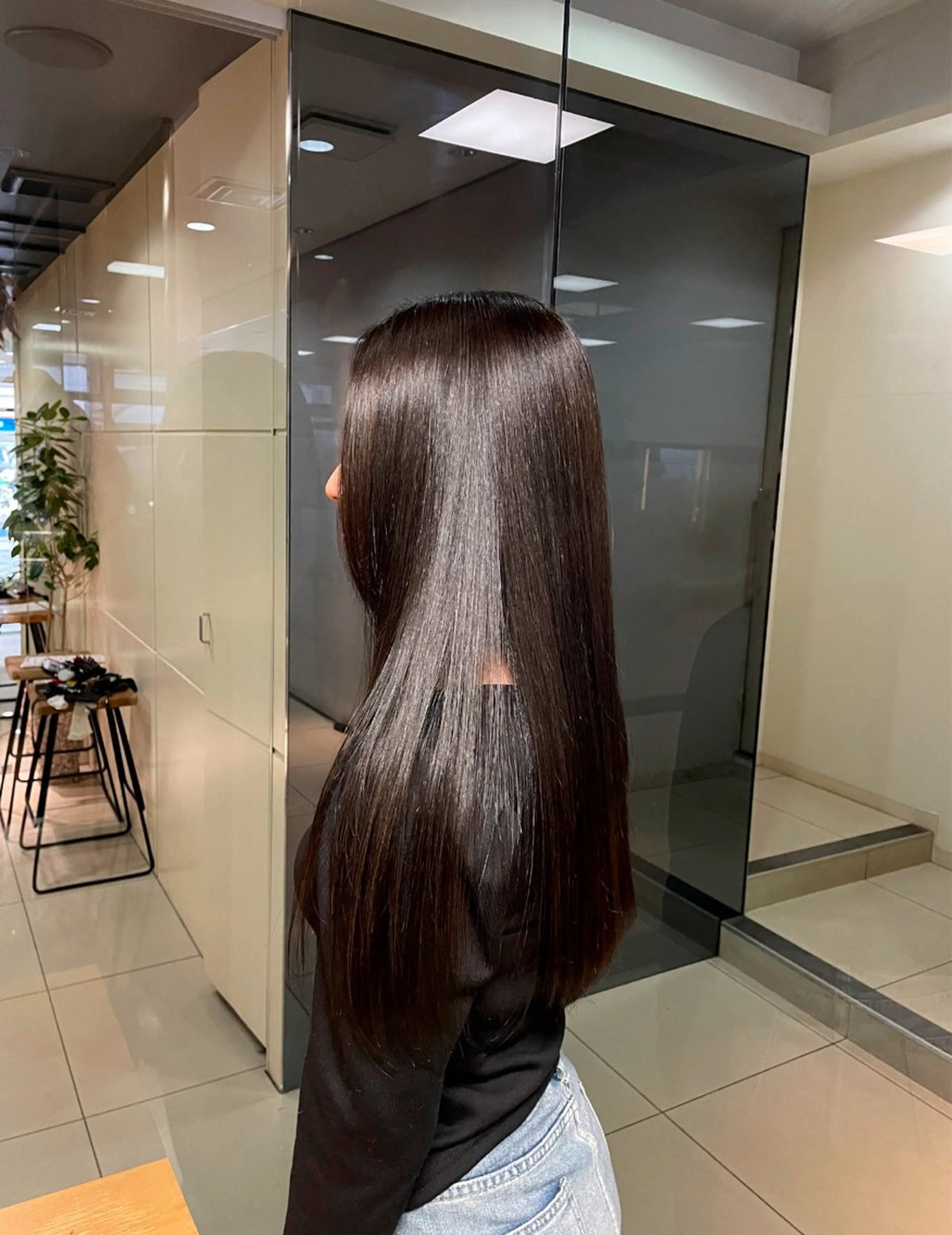 ロング パーマ 髪質改善 縮毛矯正 トリートメント 酸性ストレート ストレートパーマ 垢抜け小顔レイヤー オリーブ/スミレのヘアスタイル