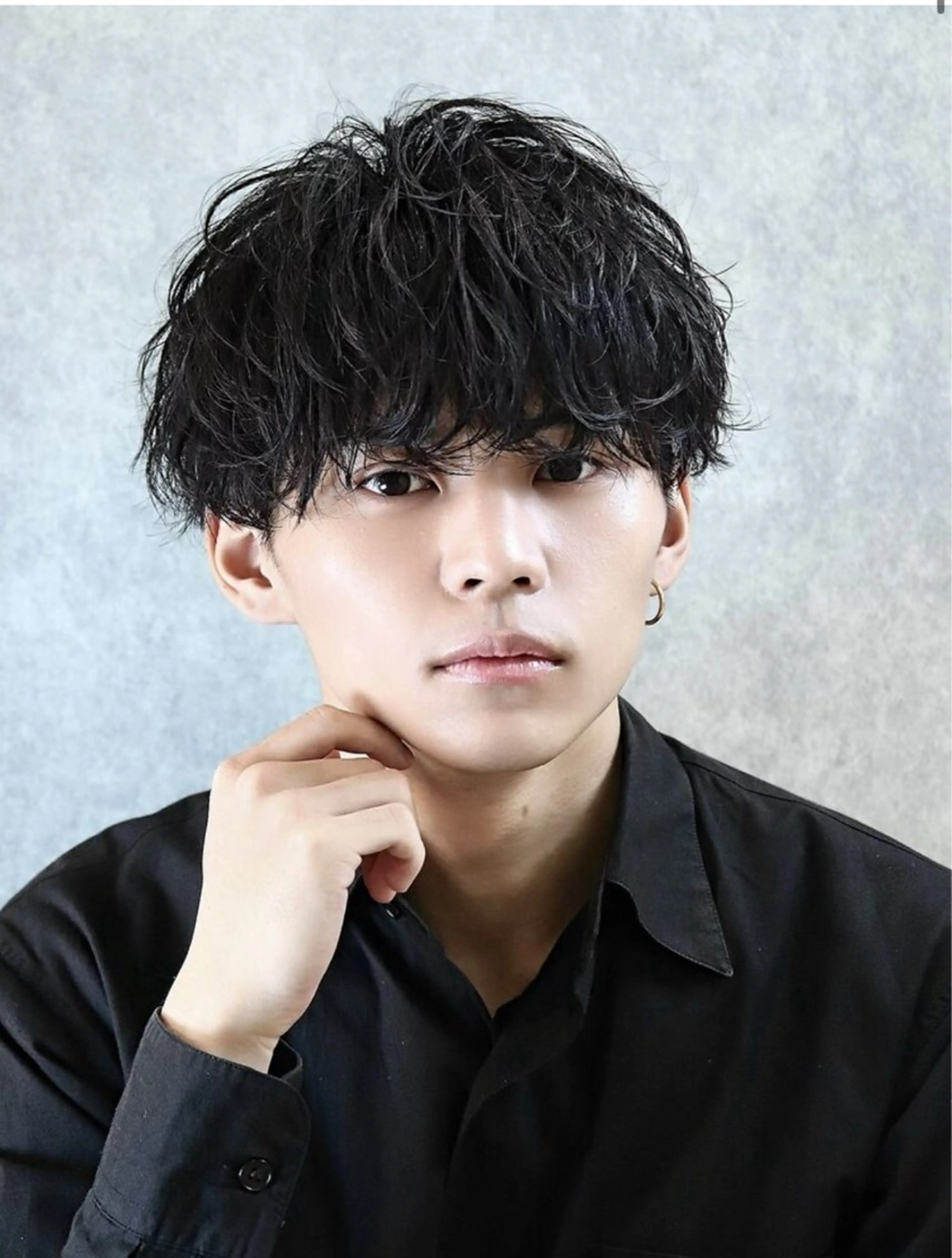 ミディアム パーマ メンズ ミディアムパーマ マッシュ メンズパーマ 似合わせカット カット パーマ ヘアセット メンズカット職人/ モテ髪/たくみのヘアスタイル