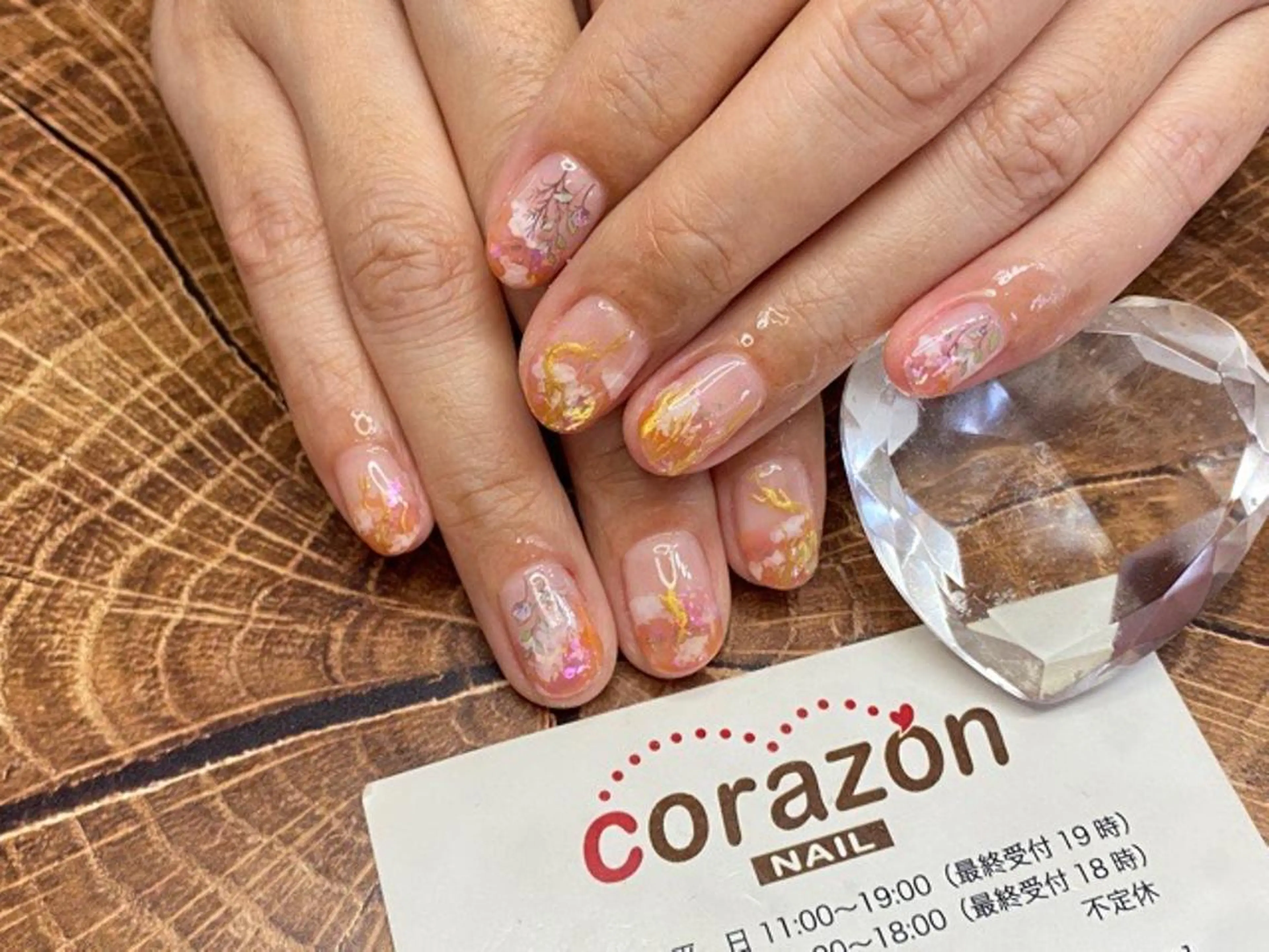 ネイル アートネイル フラワーネイル グラデーション ニュアンスネイル オレンジ corazon所属・ネイリスト aicoのネイルデザイン