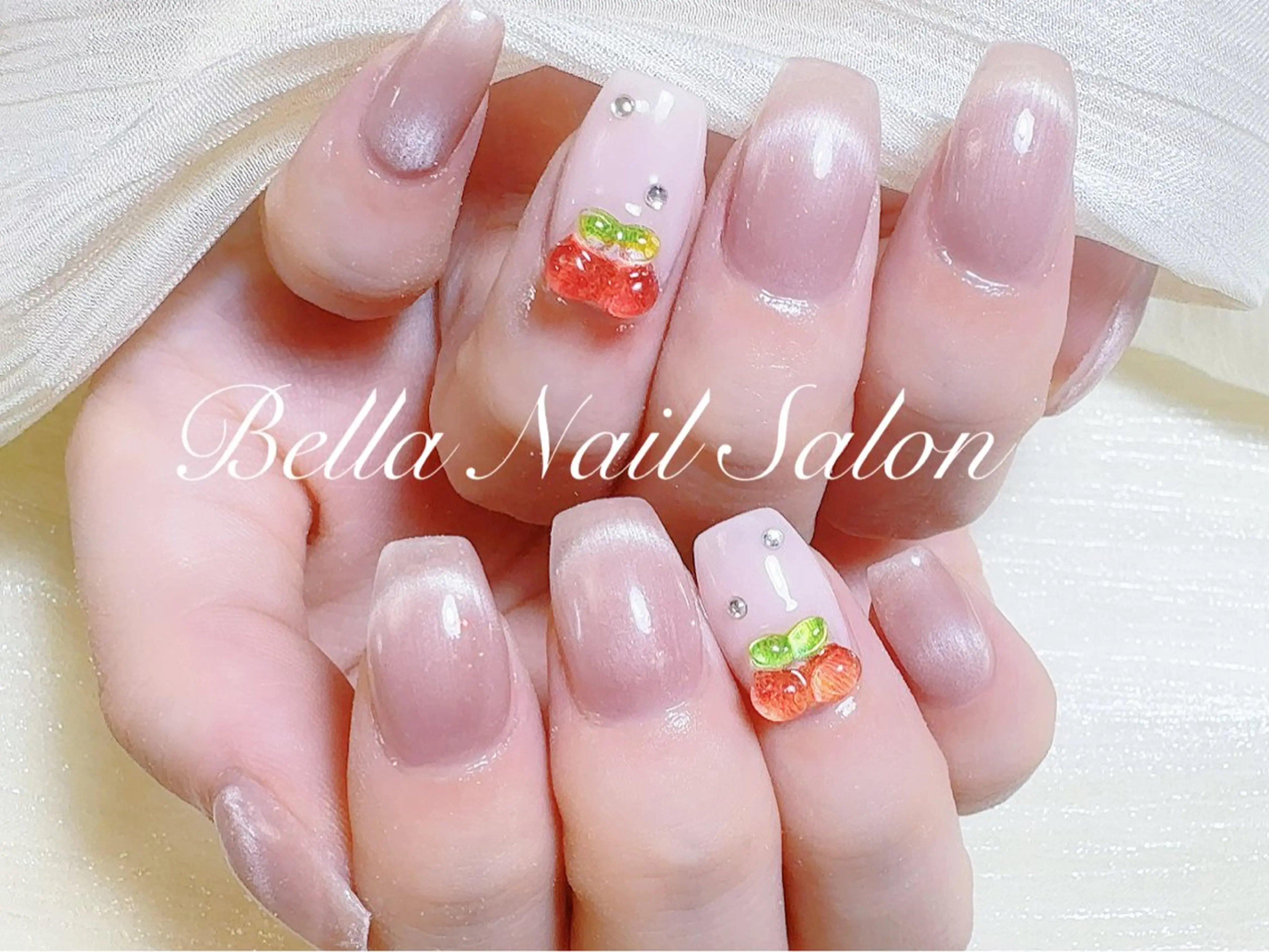 ネイル ハンドネイル Bella Nail Salonパラジェルのネイルデザイン