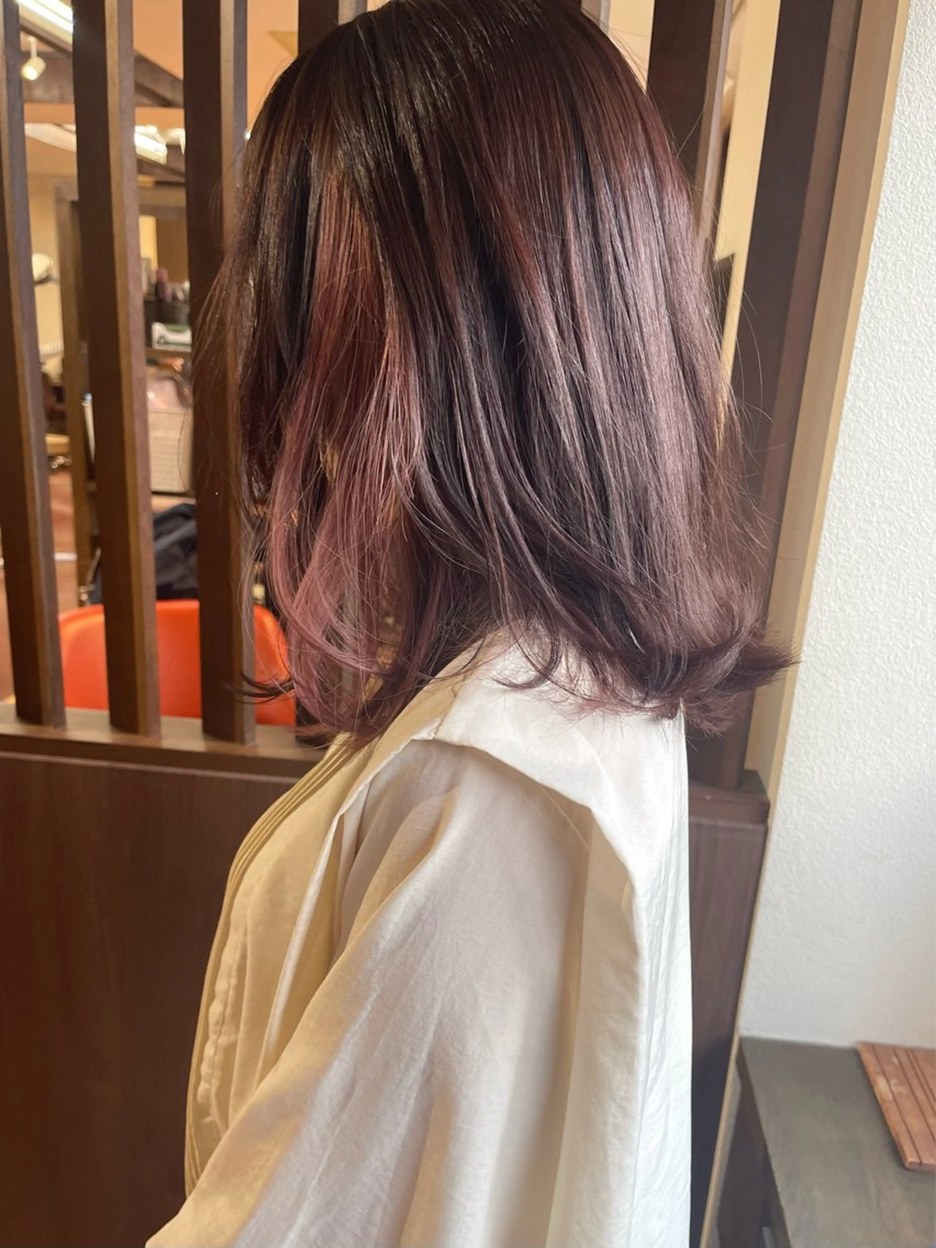 ミディアム カラー ベージュカラー インナーカラー ピンクカラー ピンクベージュ カット ヘアカラー トリートメント 田室 和幸のヘアスタイル