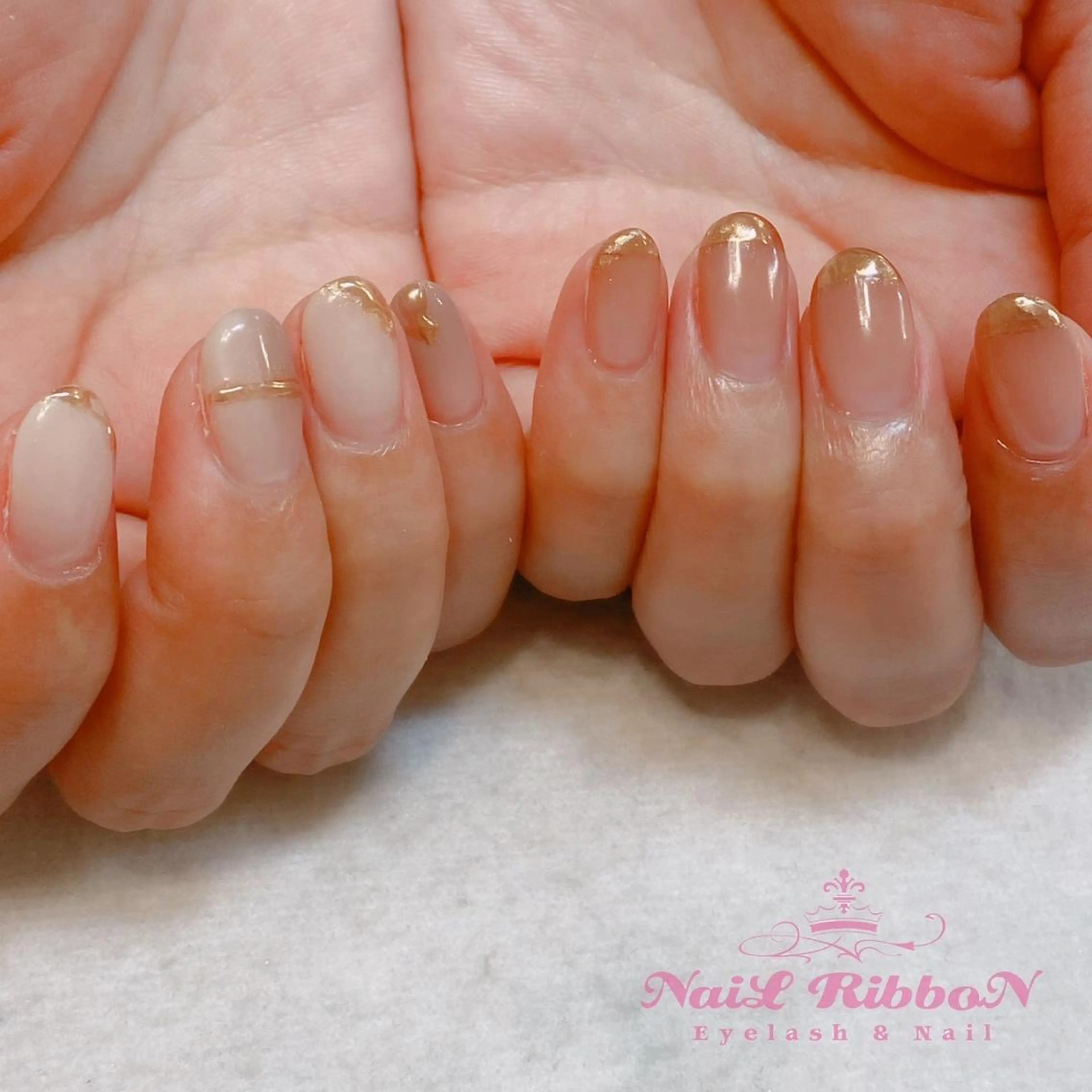 ネイル ネイルリボン 受付スタッフのネイルデザイン