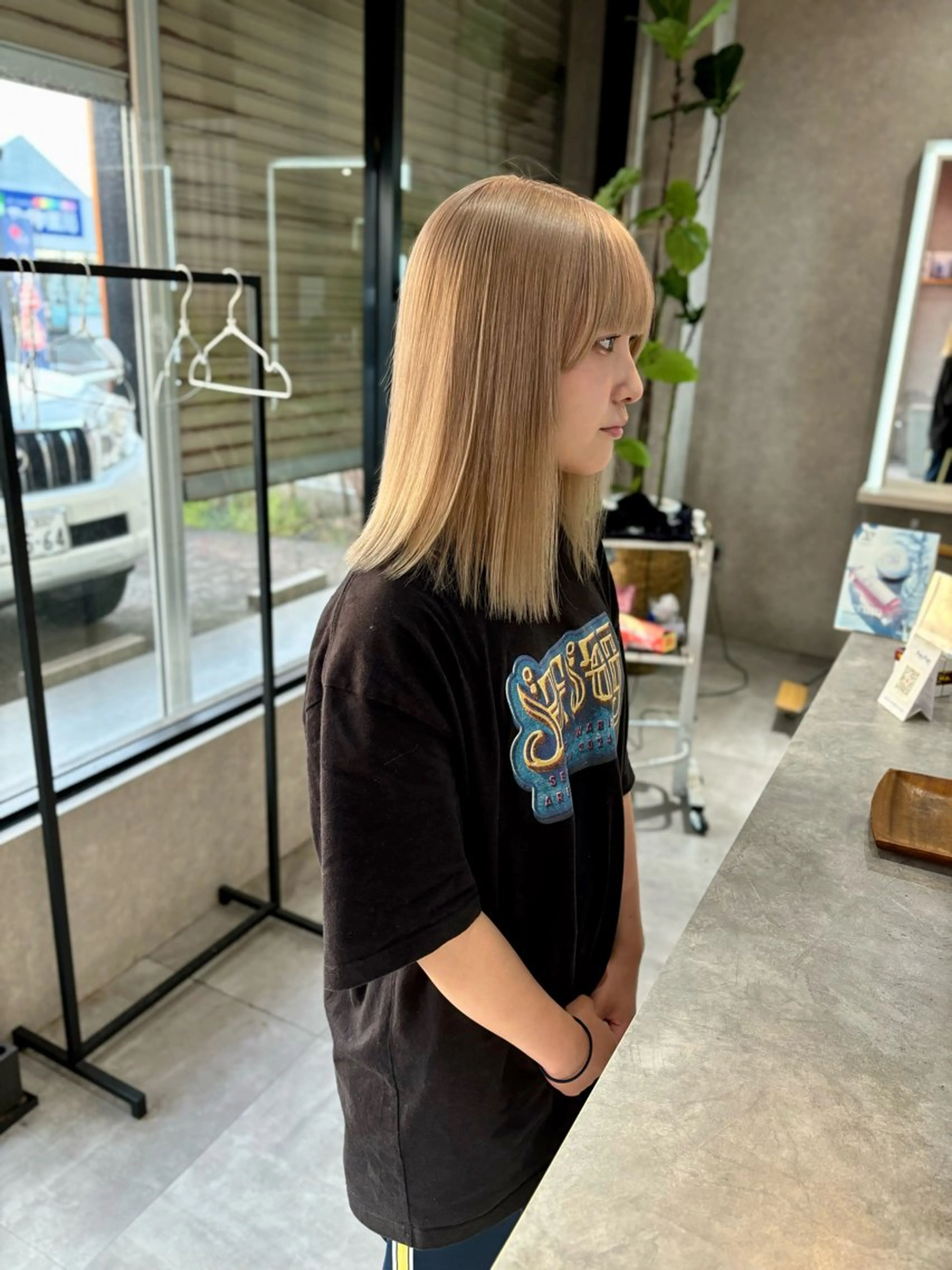 ミディアム カラー バレイヤージュ ブリーチ ケアブリーチ ダブルカラー イヤリングカラー カット ヘアカラー トリートメント 長谷川 湧のヘアスタイル