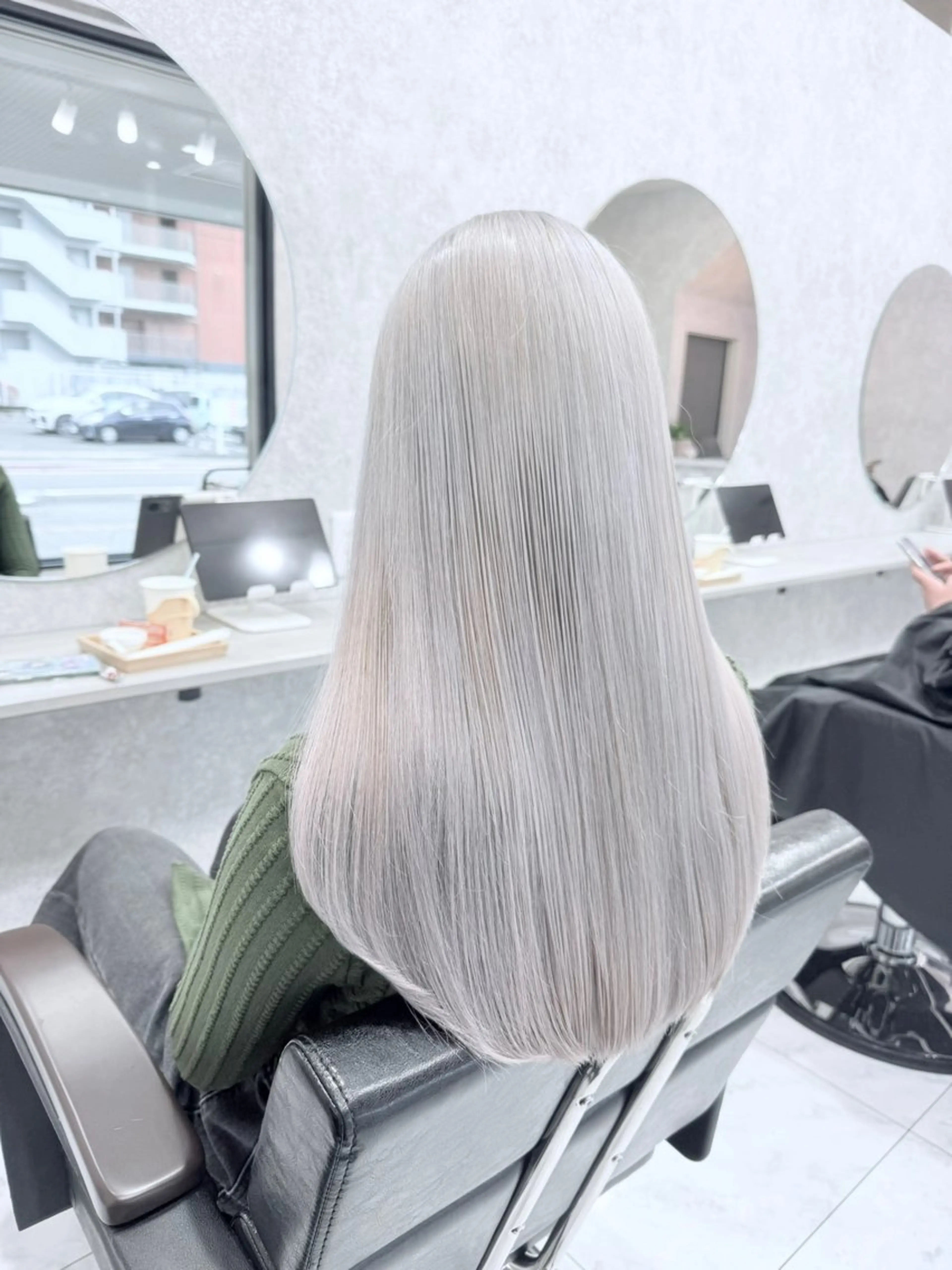 ロング カラー ブリーチ ケアブリーチ デザインカラー ダブルカラー ハイトーンカラー ヘアカラー 🌈派手髪ハイトーン 🌈鈴木亮太🌈のヘアスタイル