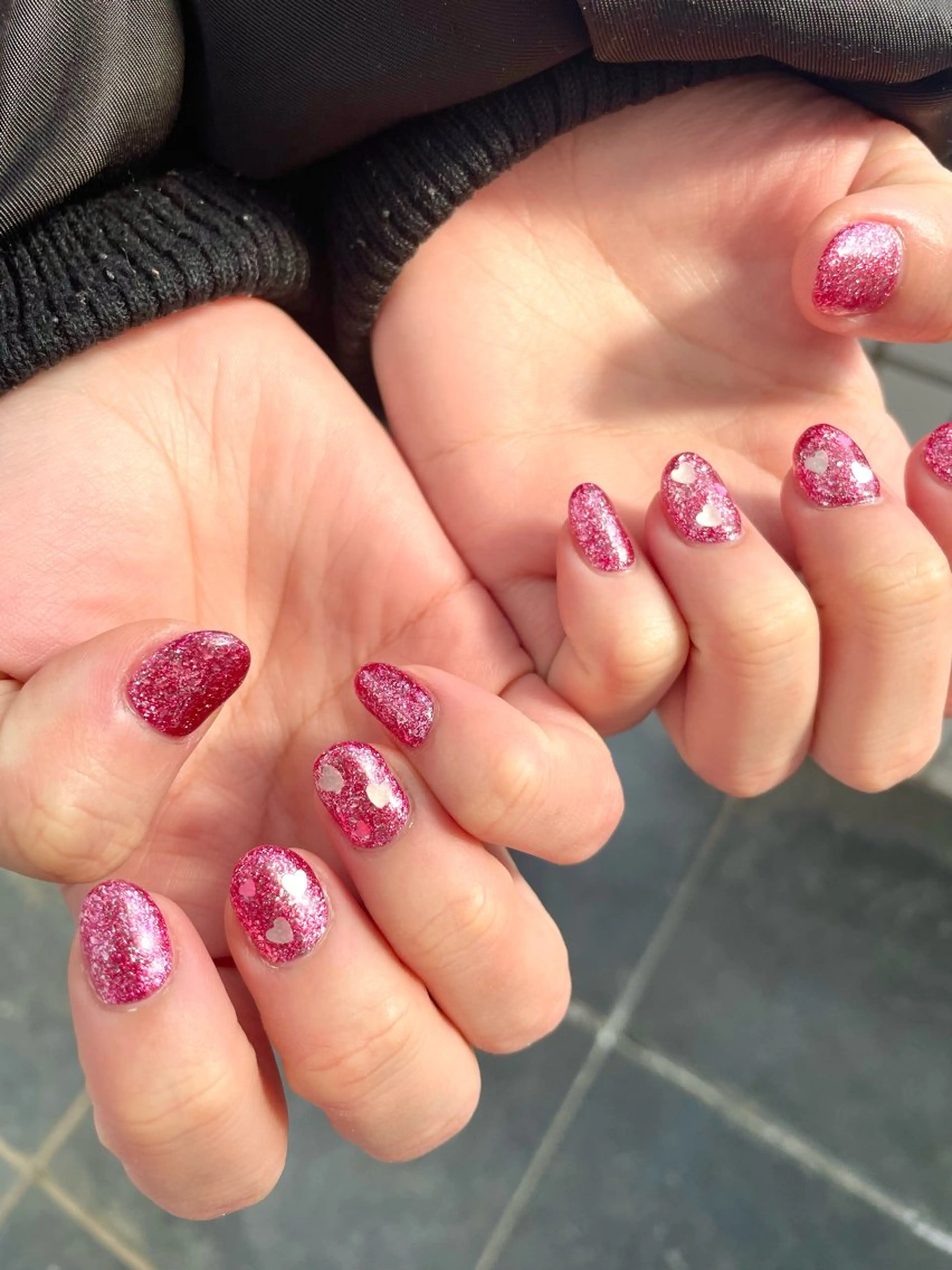 ネイル ハート ホログラムネイル ハンドネイル Nail ヌシん家 AKANEのネイルデザイン