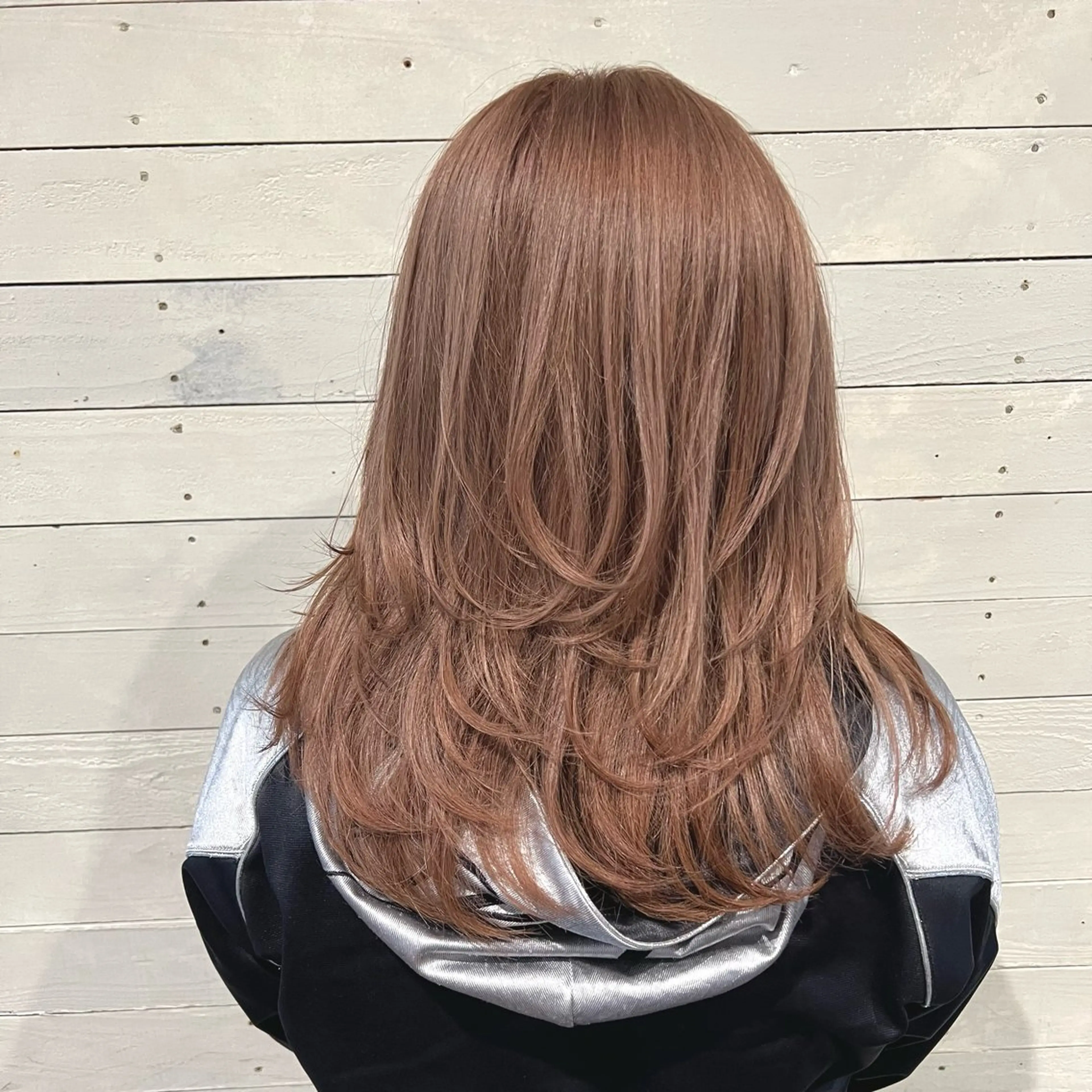 セミロング カット ヘアカラー 🇰🇷韓国風レイヤ ー🇰🇷の達人🔥のヘアスタイル