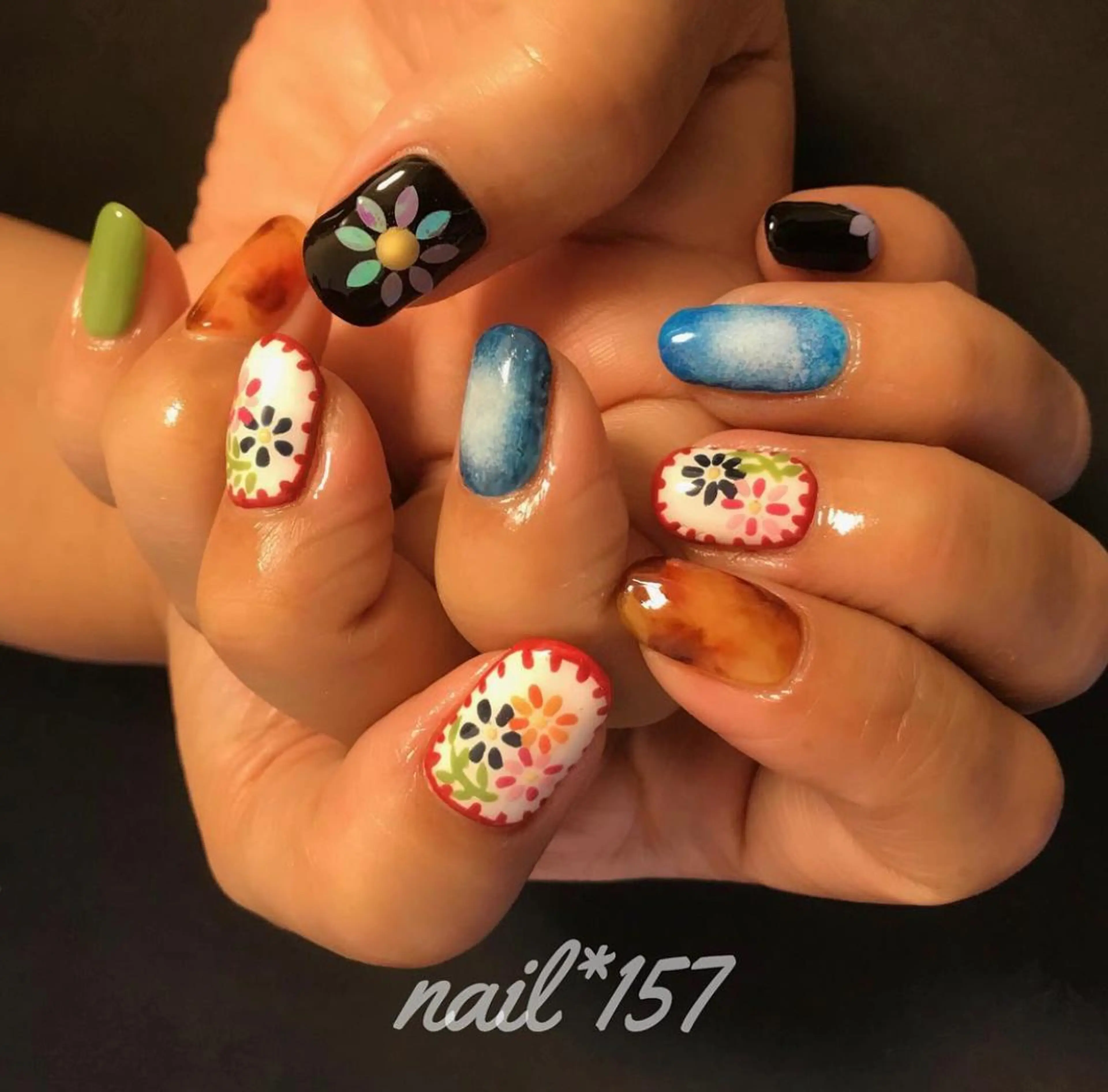 ネイル べっ甲ネイル フラワーネイル nail*157 .のネイルデザイン