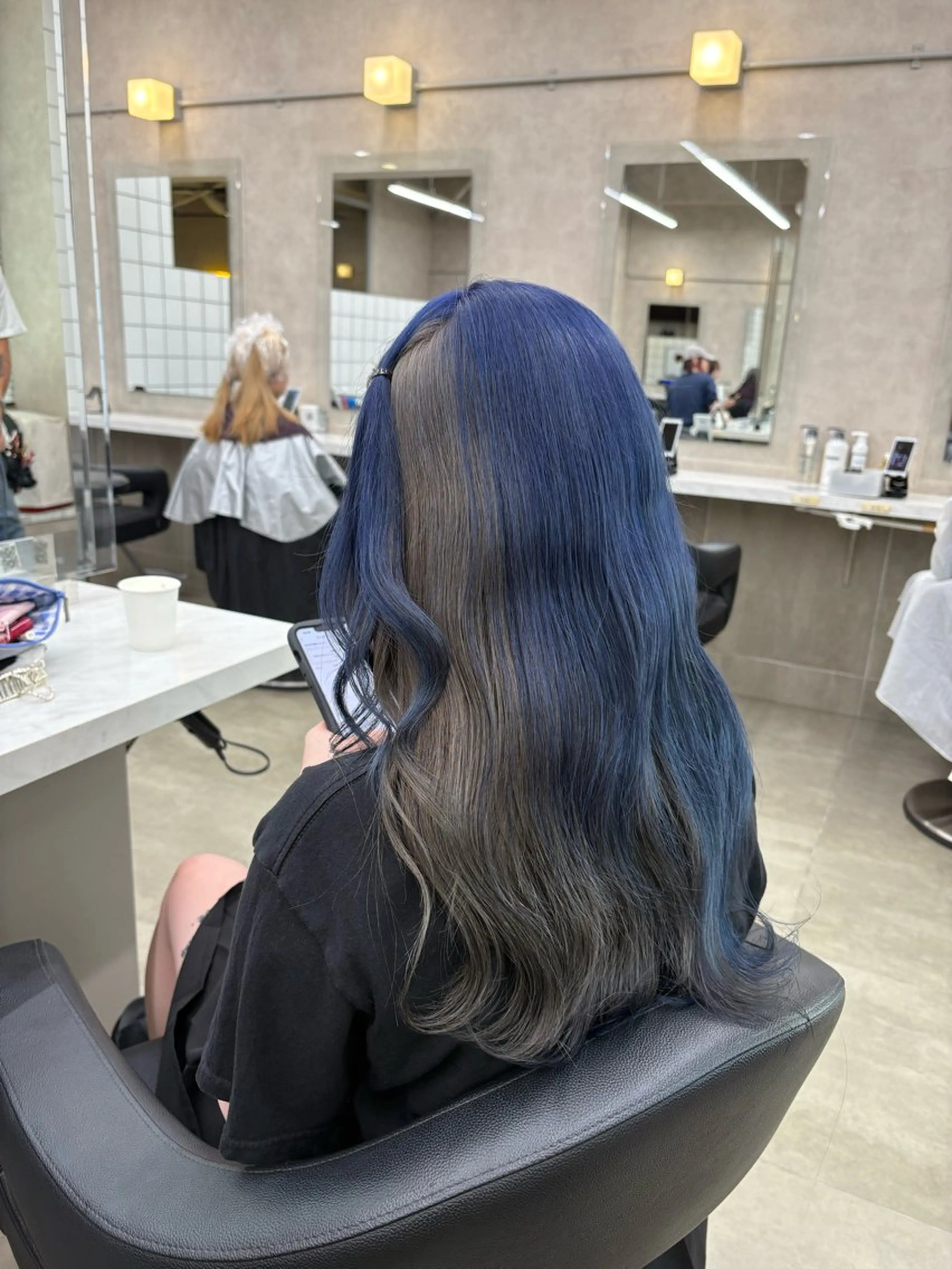 ロング ヘアカラー トリートメント ヘッドスパ ヘアセット 寒色＆ブリーチ特化 寒色MiOのヘアスタイル