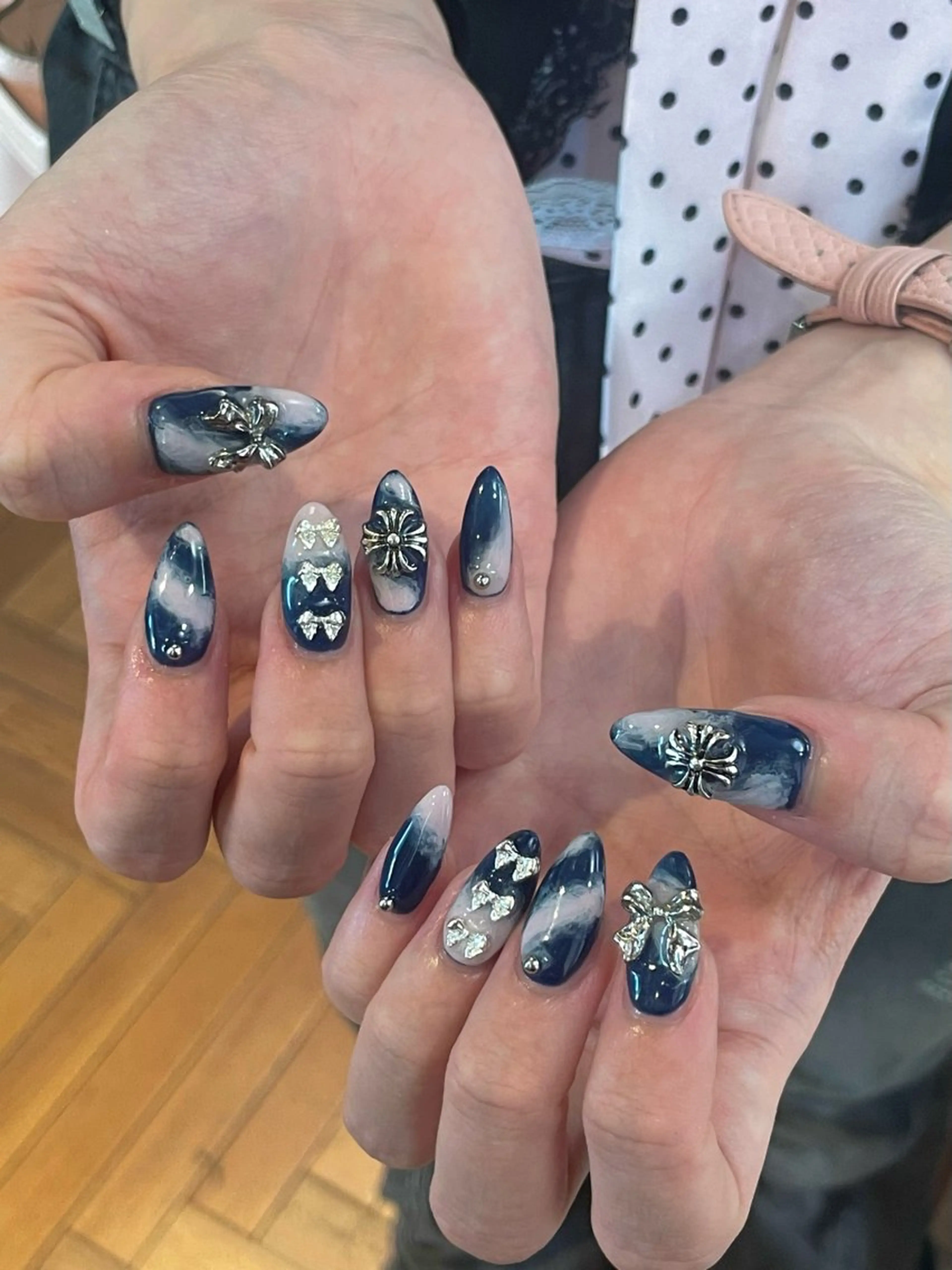 ネイル ハンドネイル nagisa ✩︎⡱のネイルデザイン