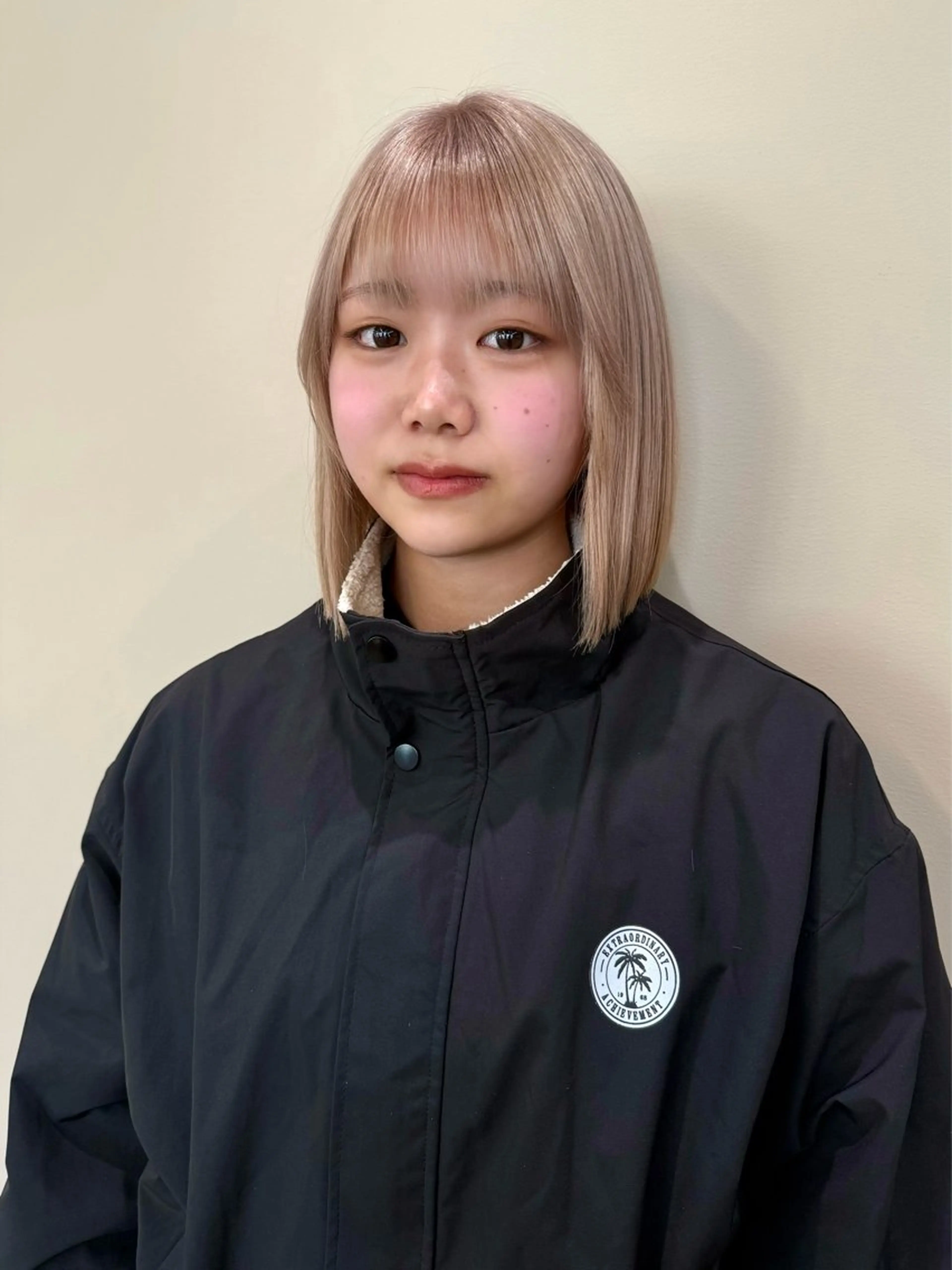 ミディアム カラー ヘアアレンジ 縮毛矯正履歴からの ブリーチ /mamiのヘアスタイル