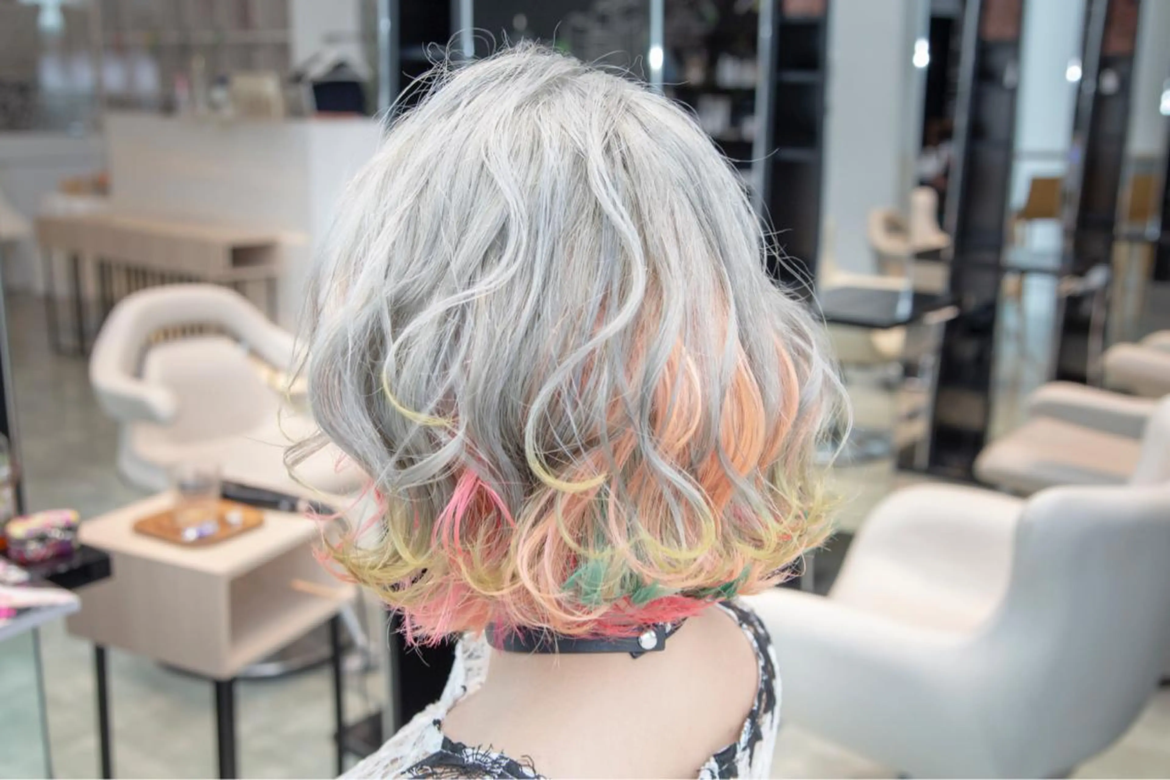 ショート カラー Re:ta Hair 飯田淳平のヘアスタイル