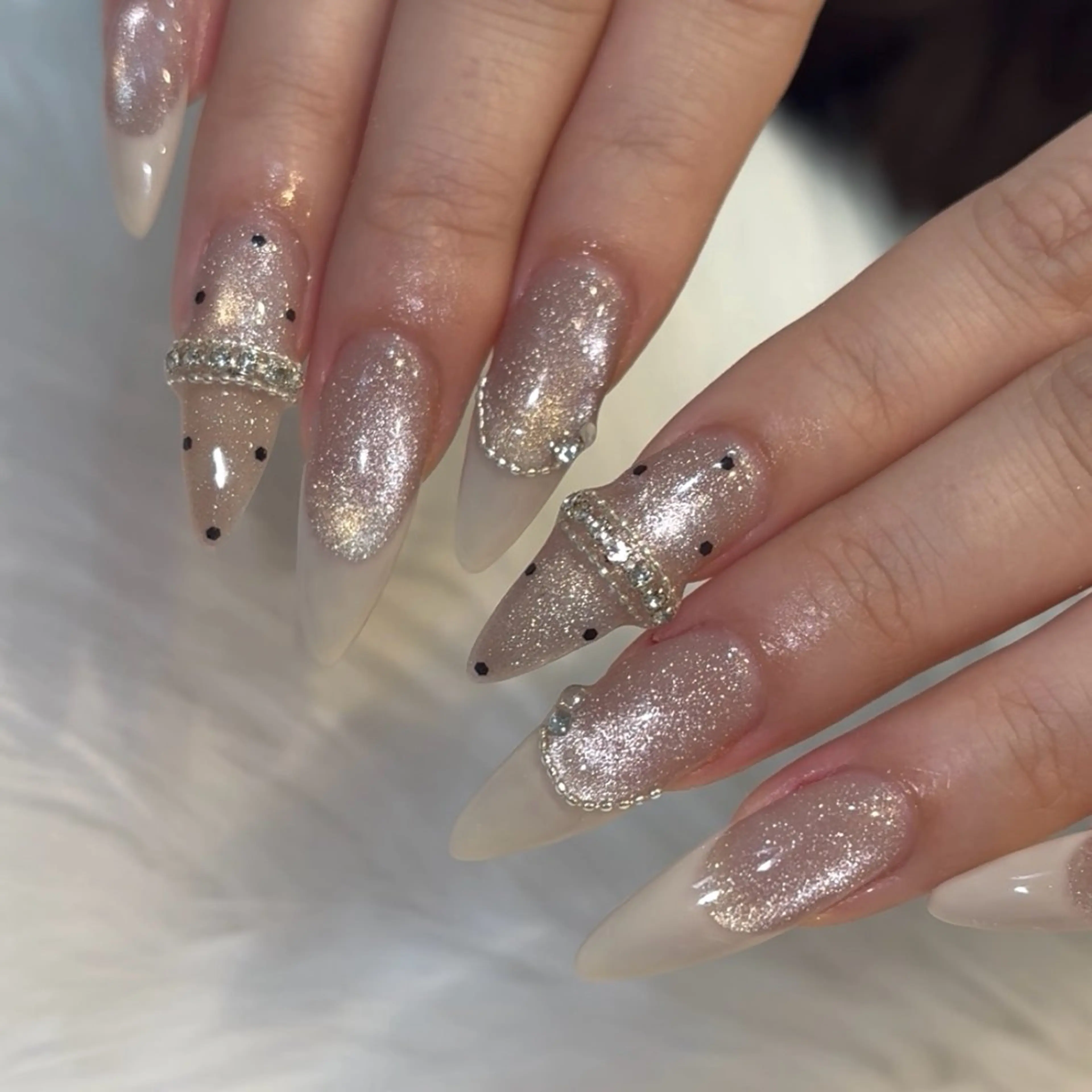 ネイル 持ち込み ハンドネイル loa nailのネイルデザイン