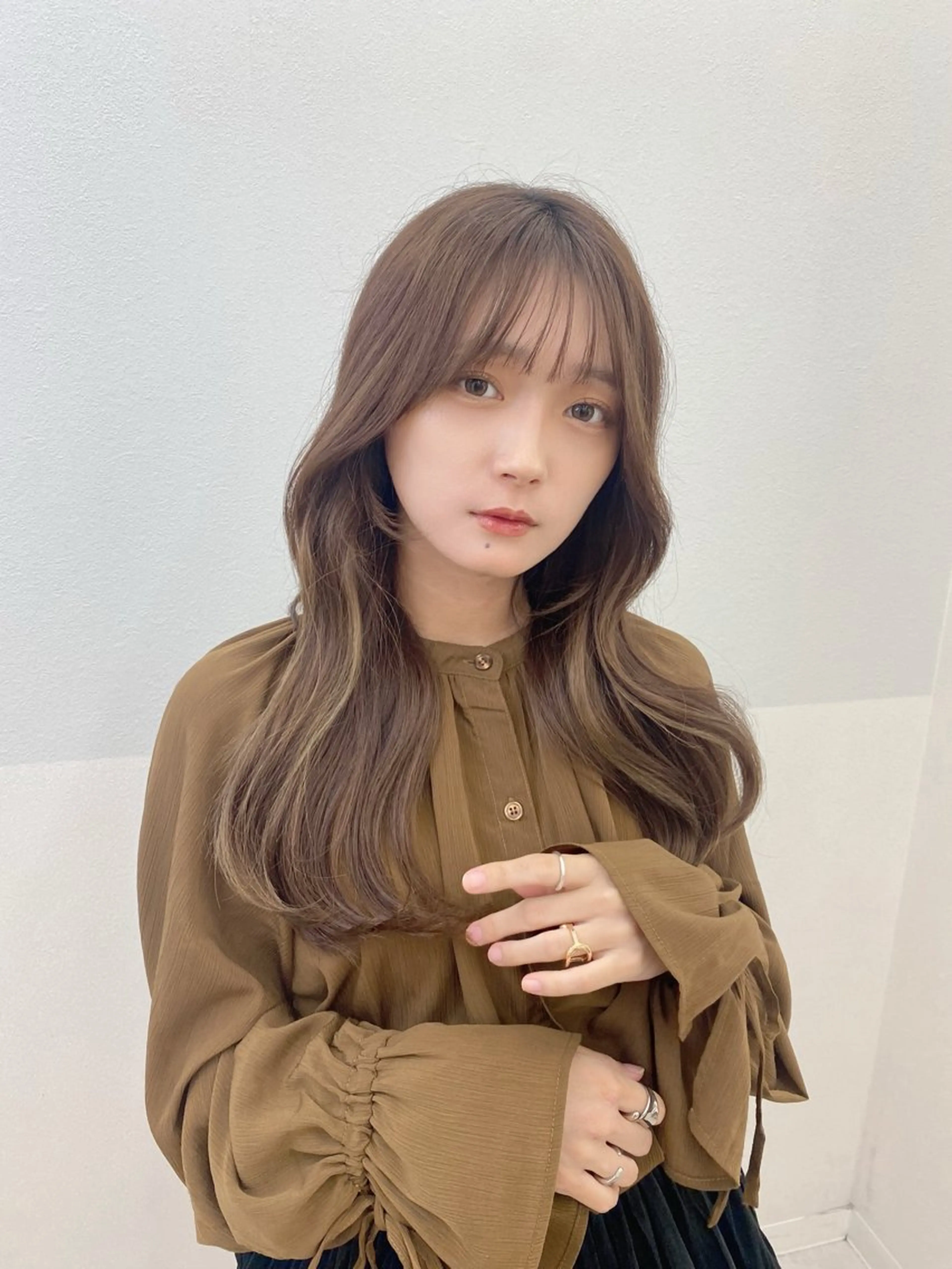 ロング 顔周りカット SHOKO スタイリストのヘアスタイル