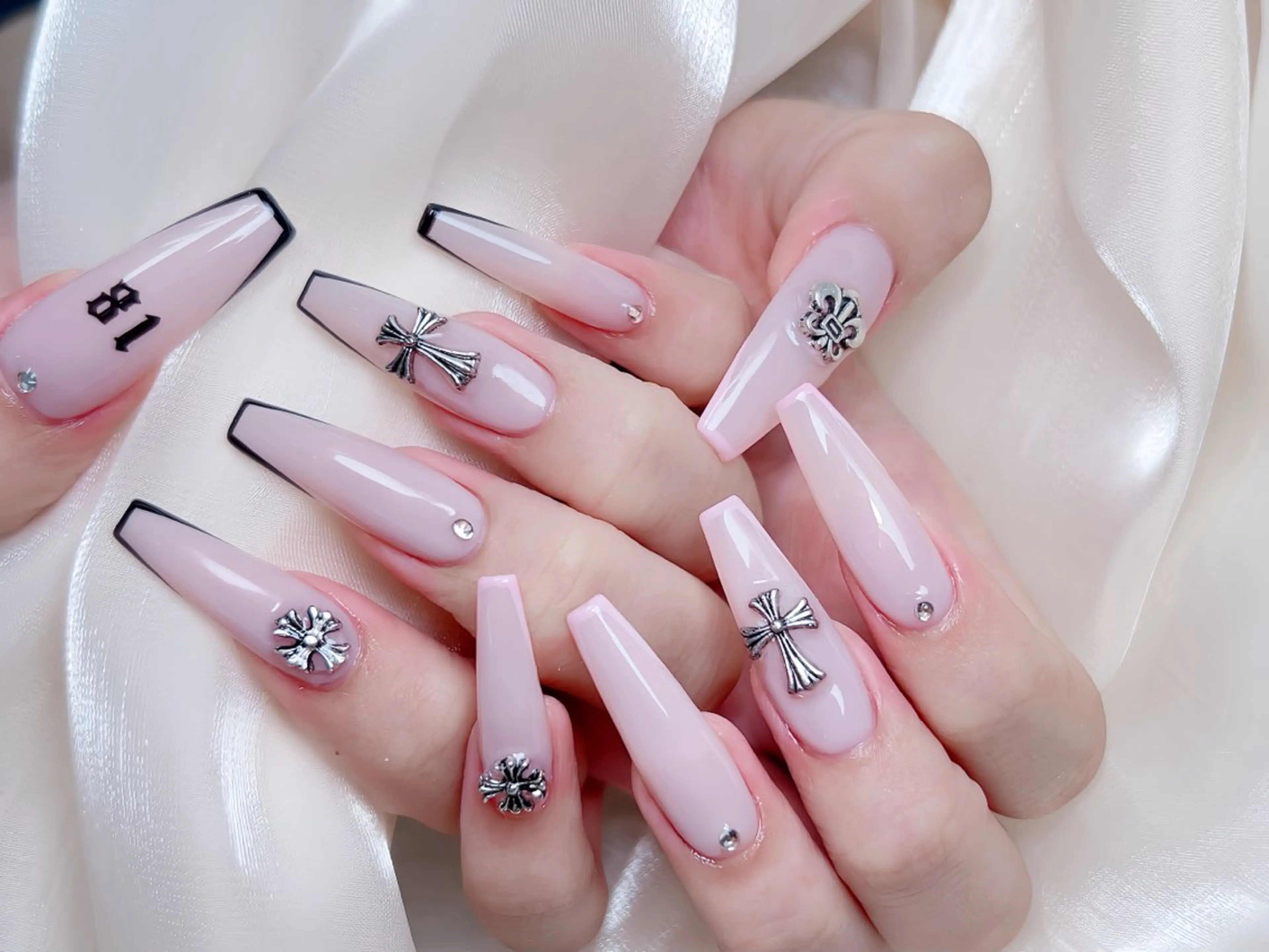 ネイル ハンドネイル M🌷nail 長さだし専門店のネイルデザイン
