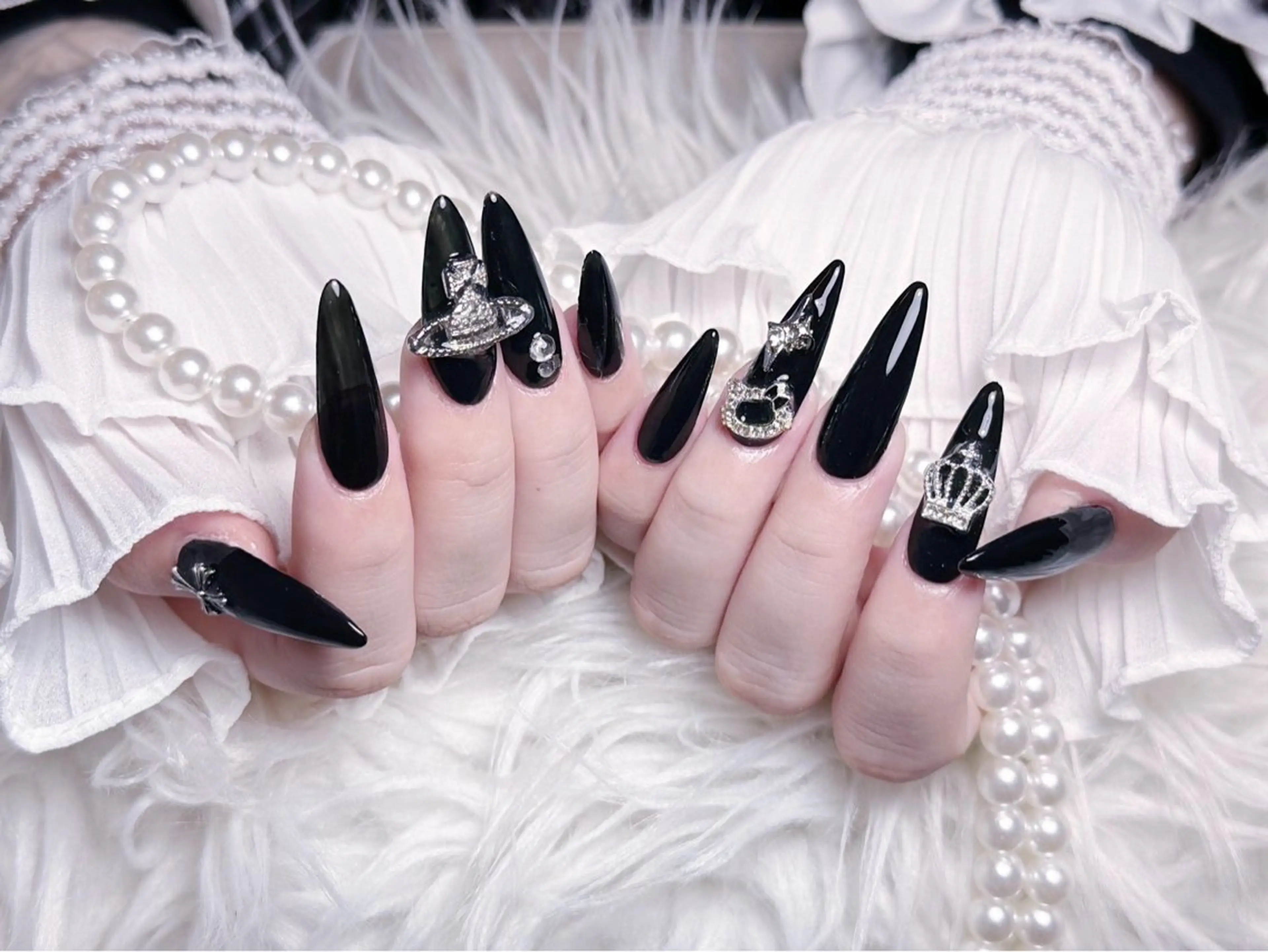 ネイル チークネイル 長さ出し フラワーネイル フレンチネイル ガーリー NEW NAIL 池袋のネイルデザイン