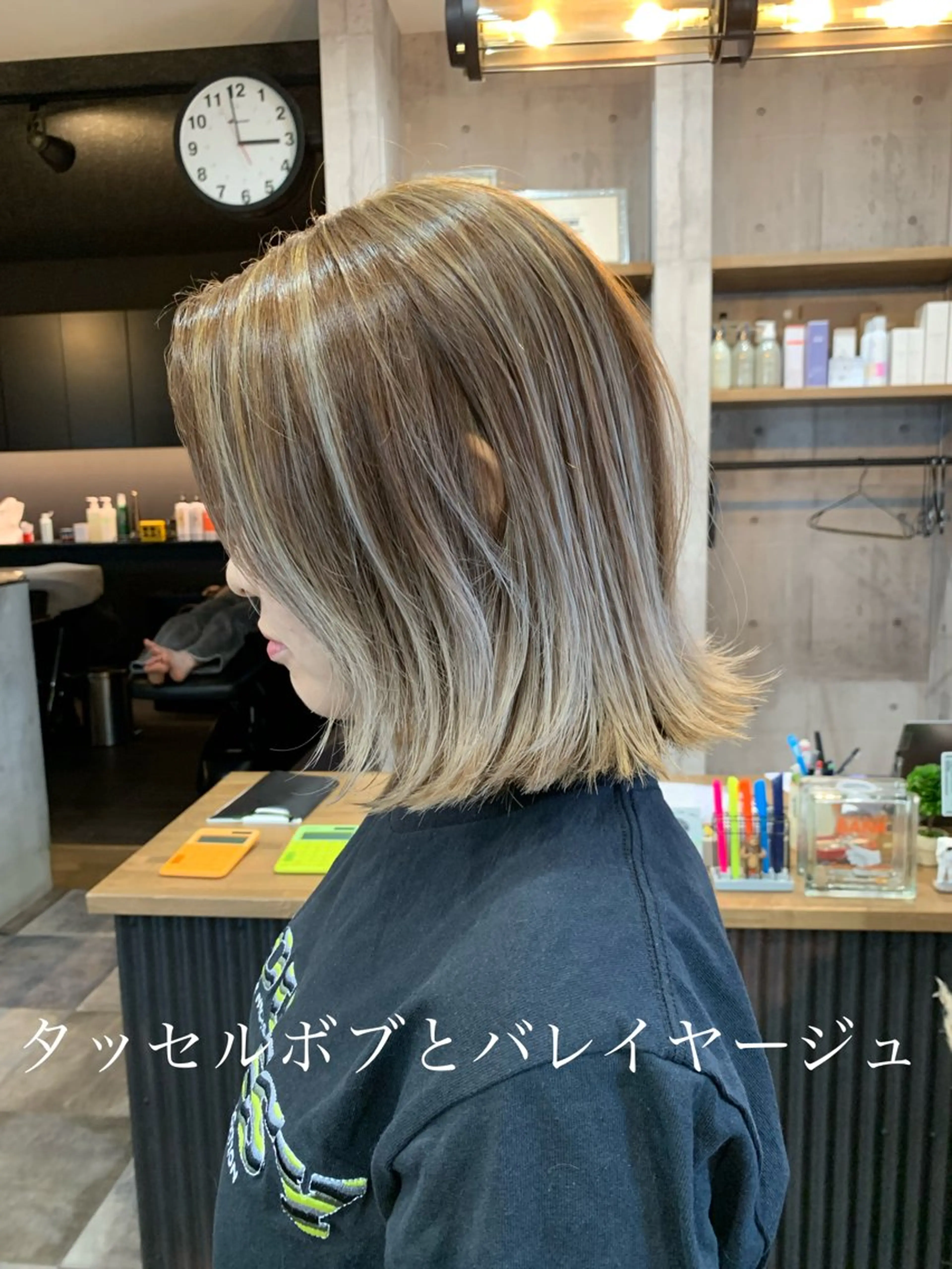 ショート ボブ ハイライト レイヤーカット Welila by haku所属・yoshihara yuukiのヘアスタイル