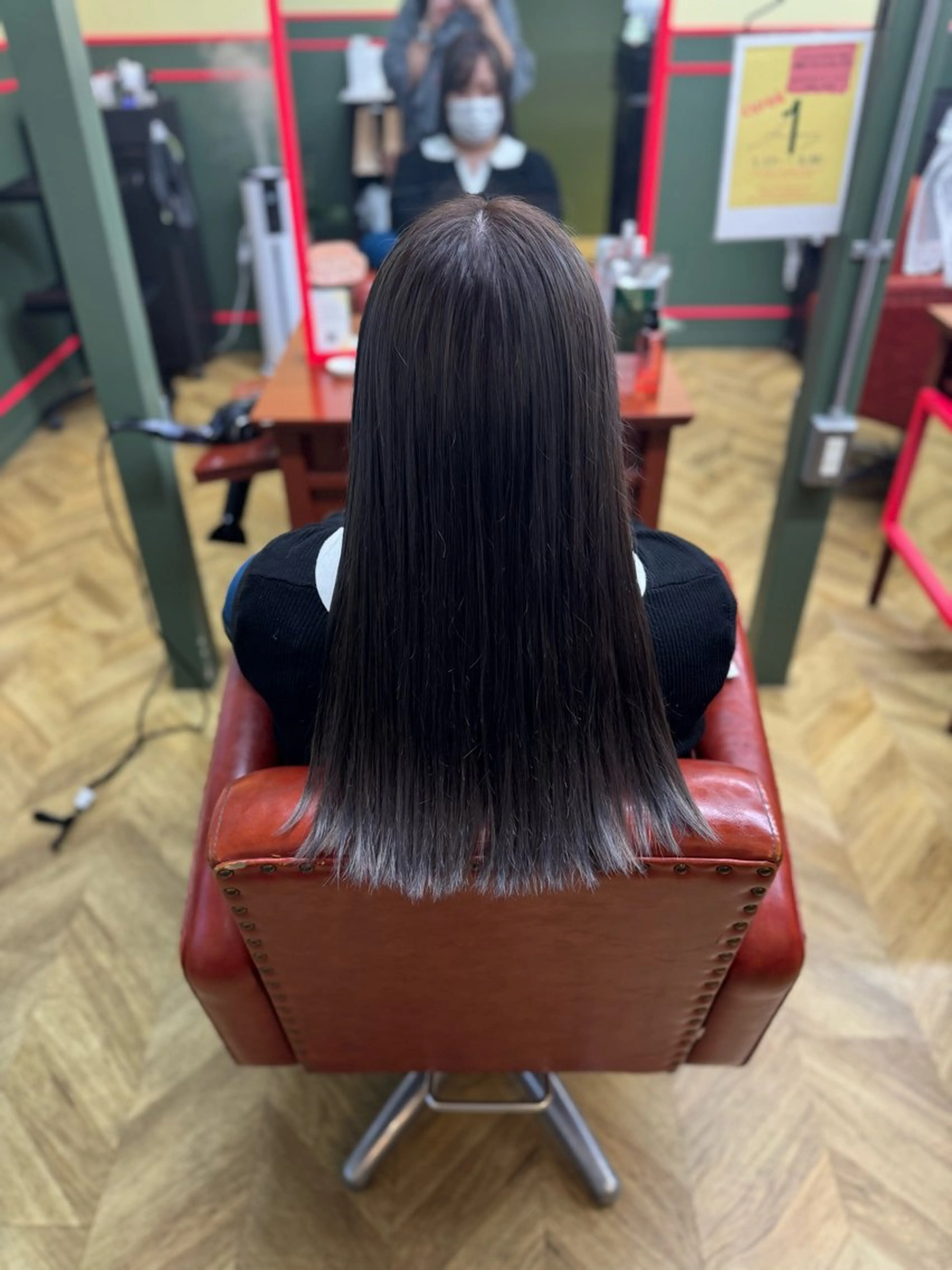 ロング カラー 米倉 麻衣のヘアスタイル