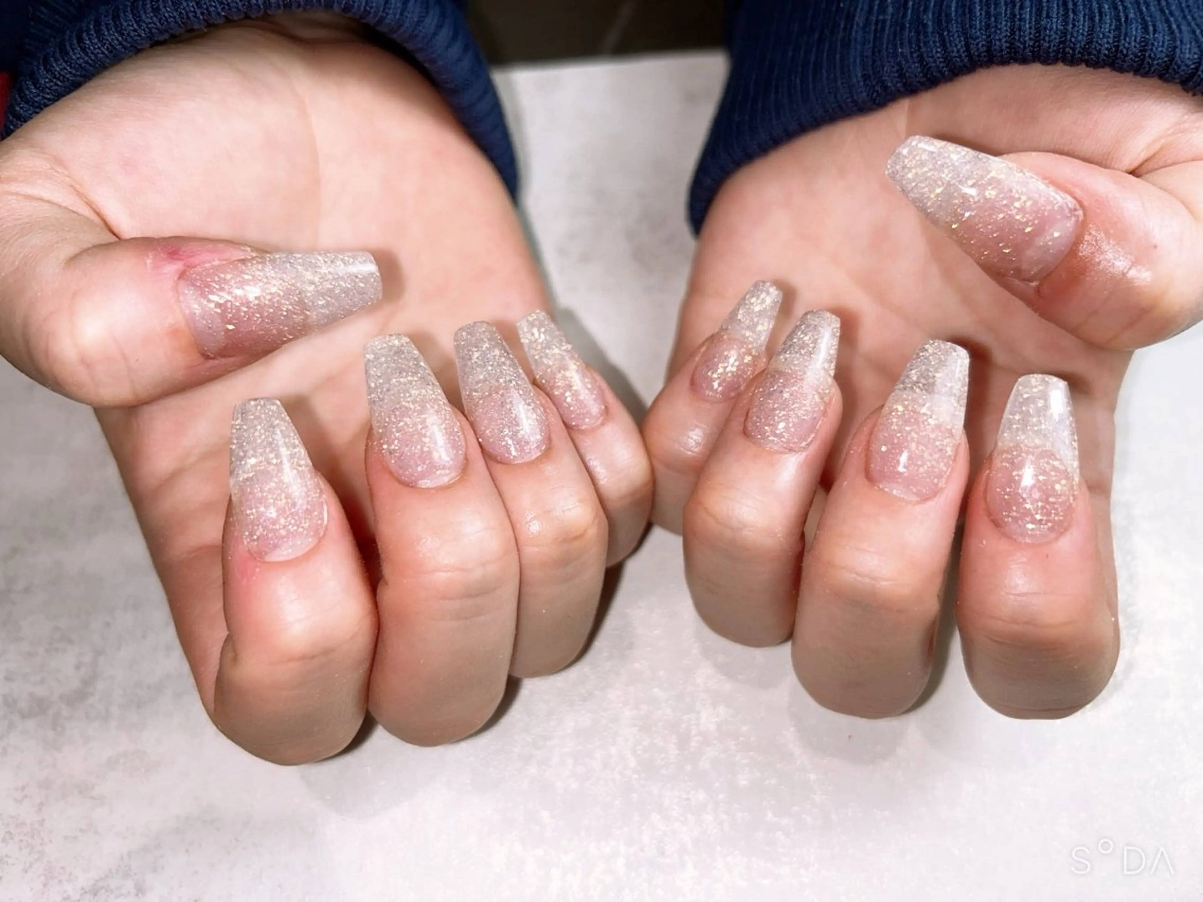 練習モデル(オフ無し）スカルプワンカラーorグラデ Mまで※補足説明必ずご覧ください/1cmほど長さが欲しい方限定の写真