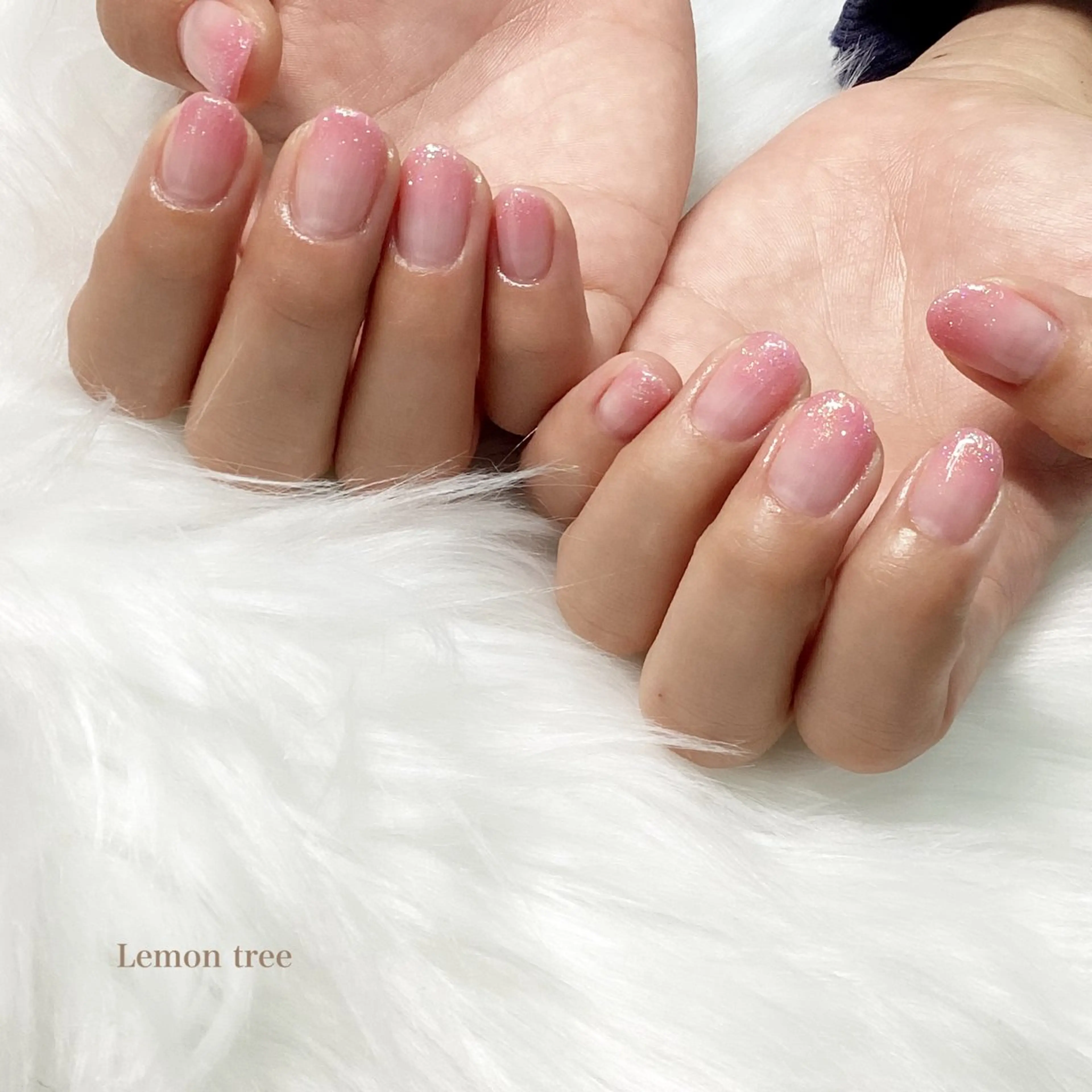 ネイル ラメ(グリッター) NailLab LEMONTREEのネイルデザイン