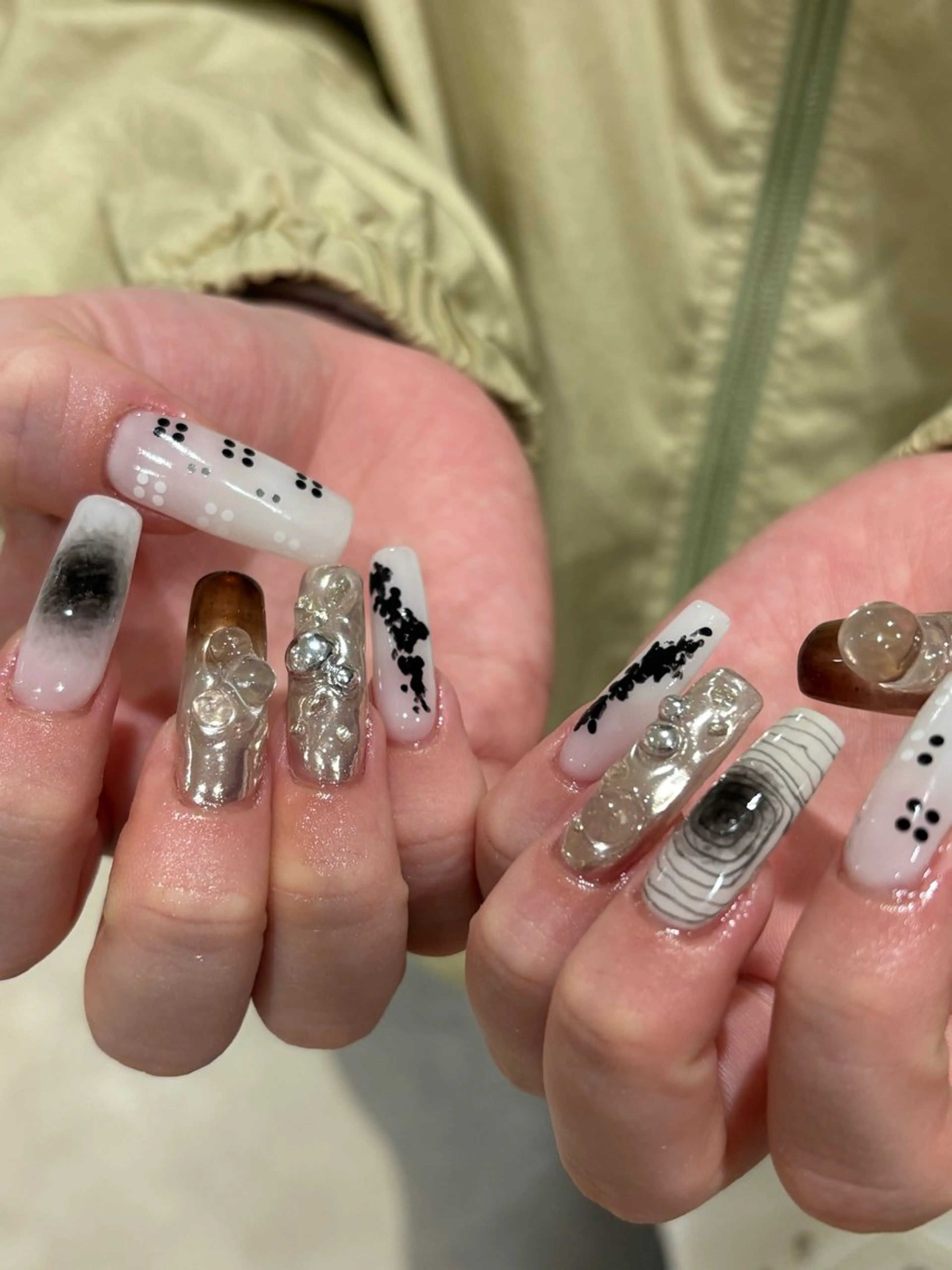 ネイル ロングネイル ミラーネイル ニュアンスネイル mute. kiraのネイルデザイン