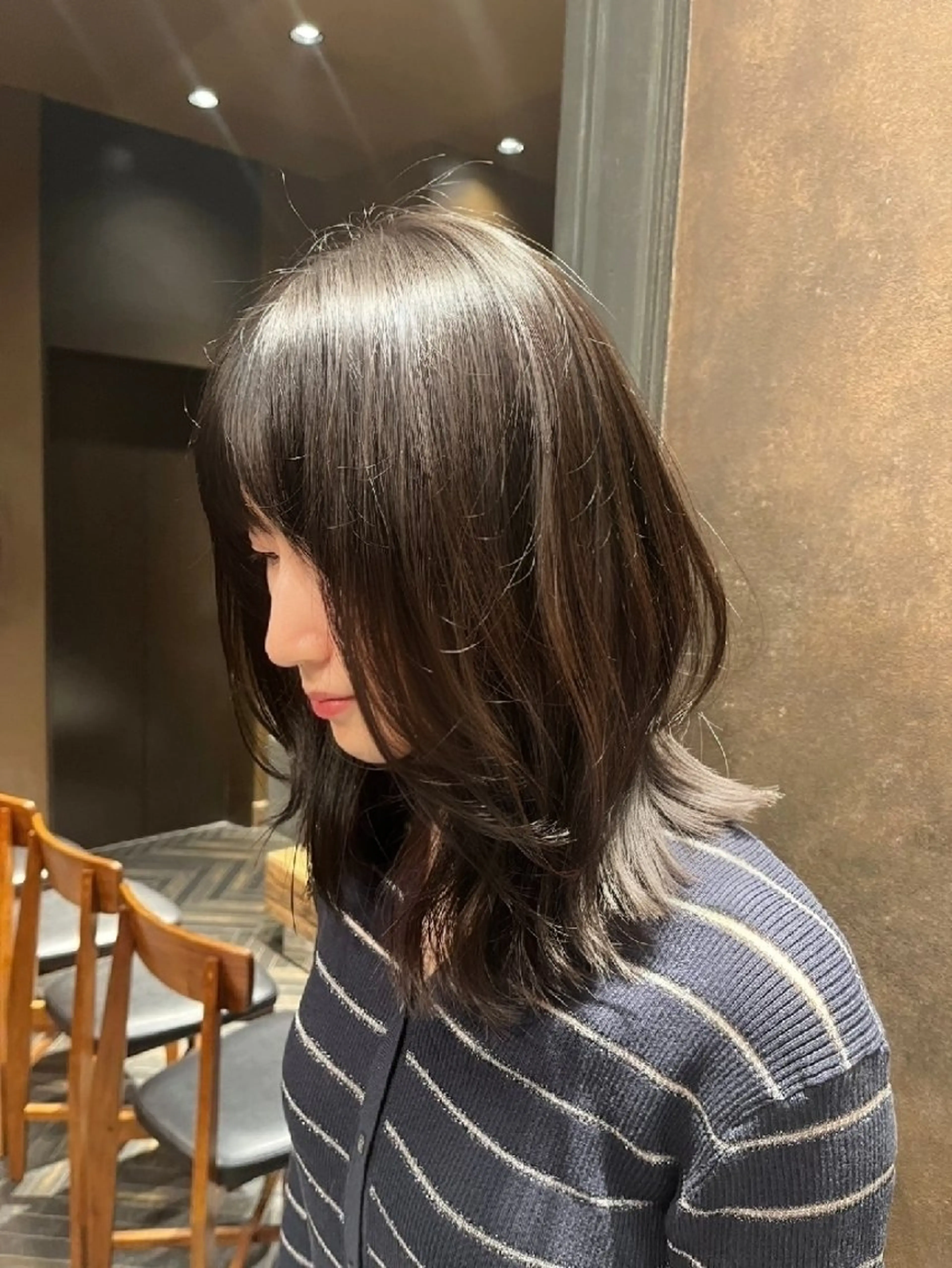 ミディアム ミディアムレイヤー レイヤーカット カット 矢野 伶菜のヘアスタイル