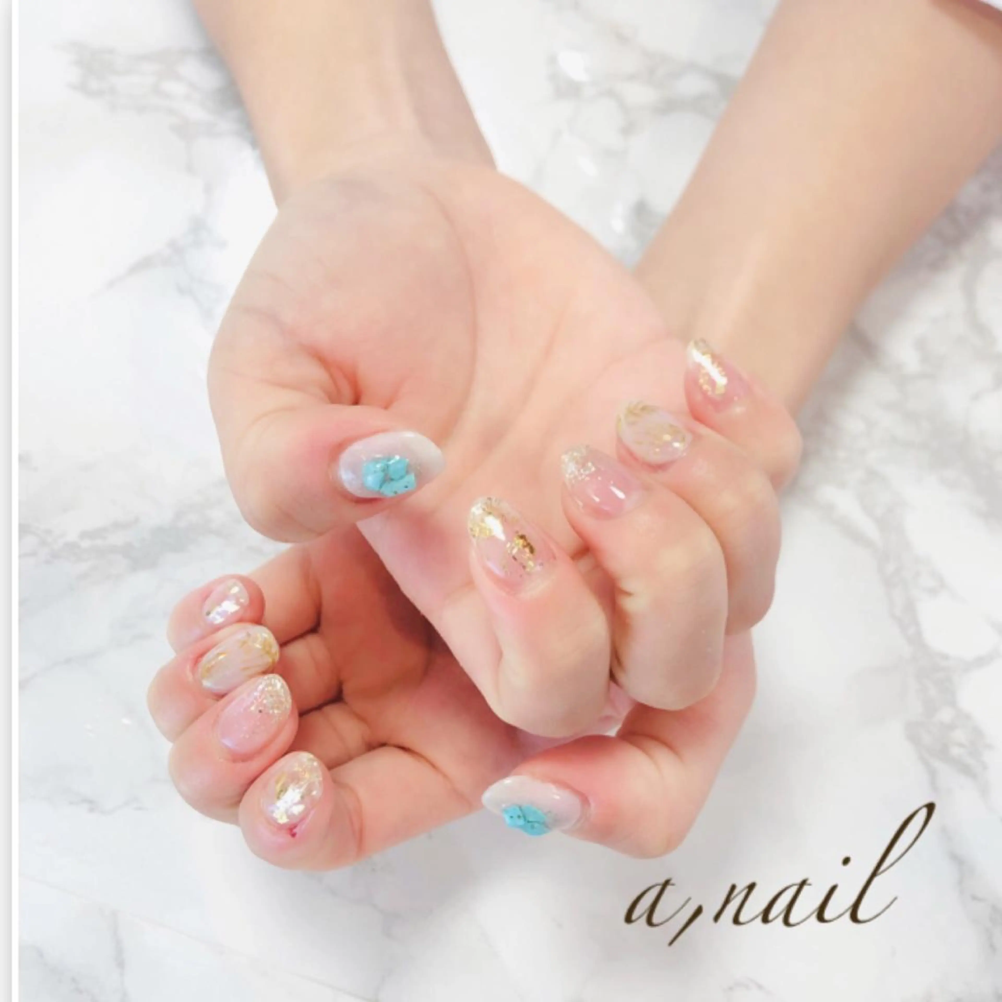 ネイル クリアネイル フットネイル ジェルネイル グラデーション ラメ(グリッター) ハンドネイル ネイルサロン エーネイルのネイルデザイン