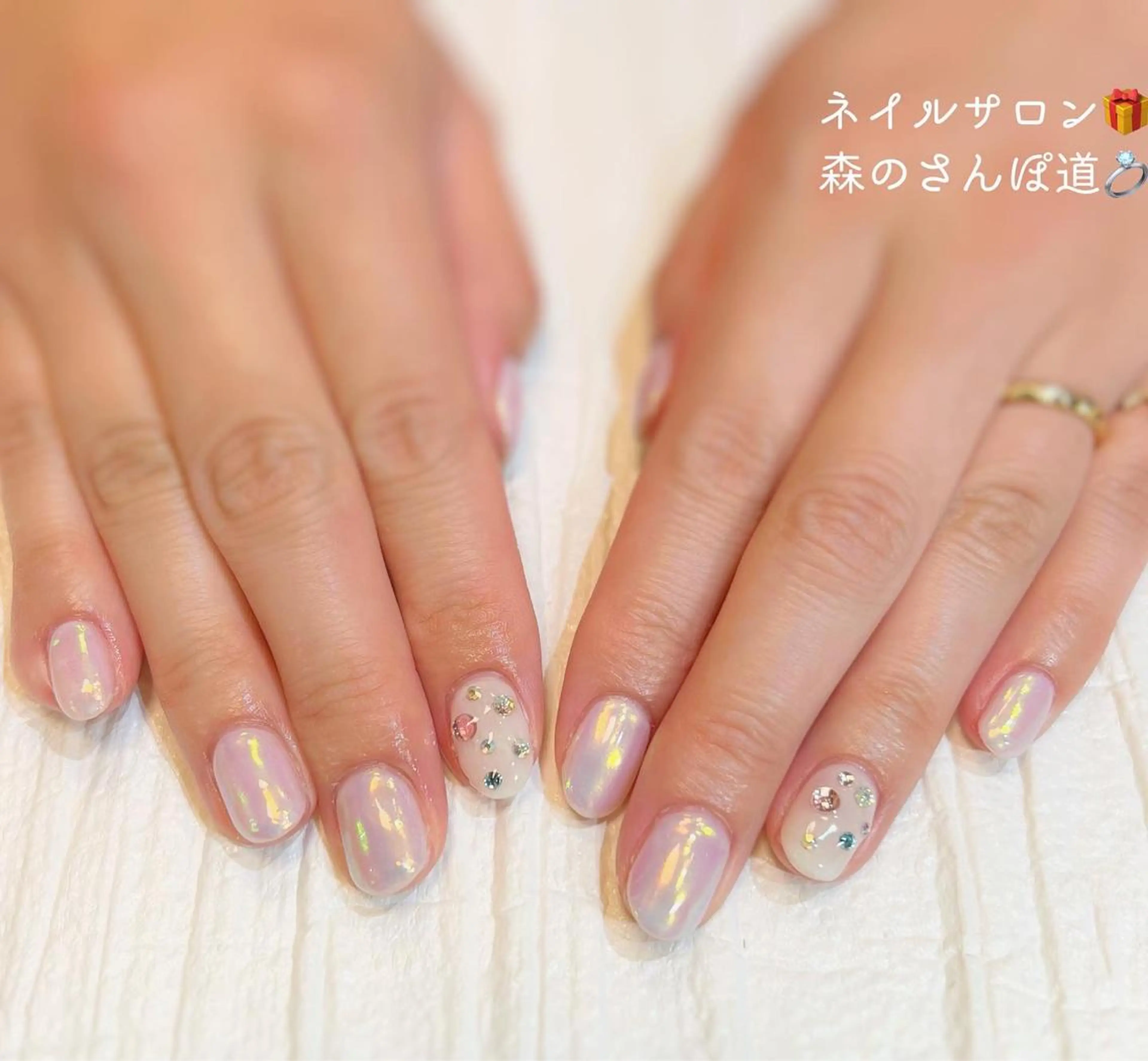 ネイル ハンドネイル ショートネイル 森のさんぽ道のネイルデザイン