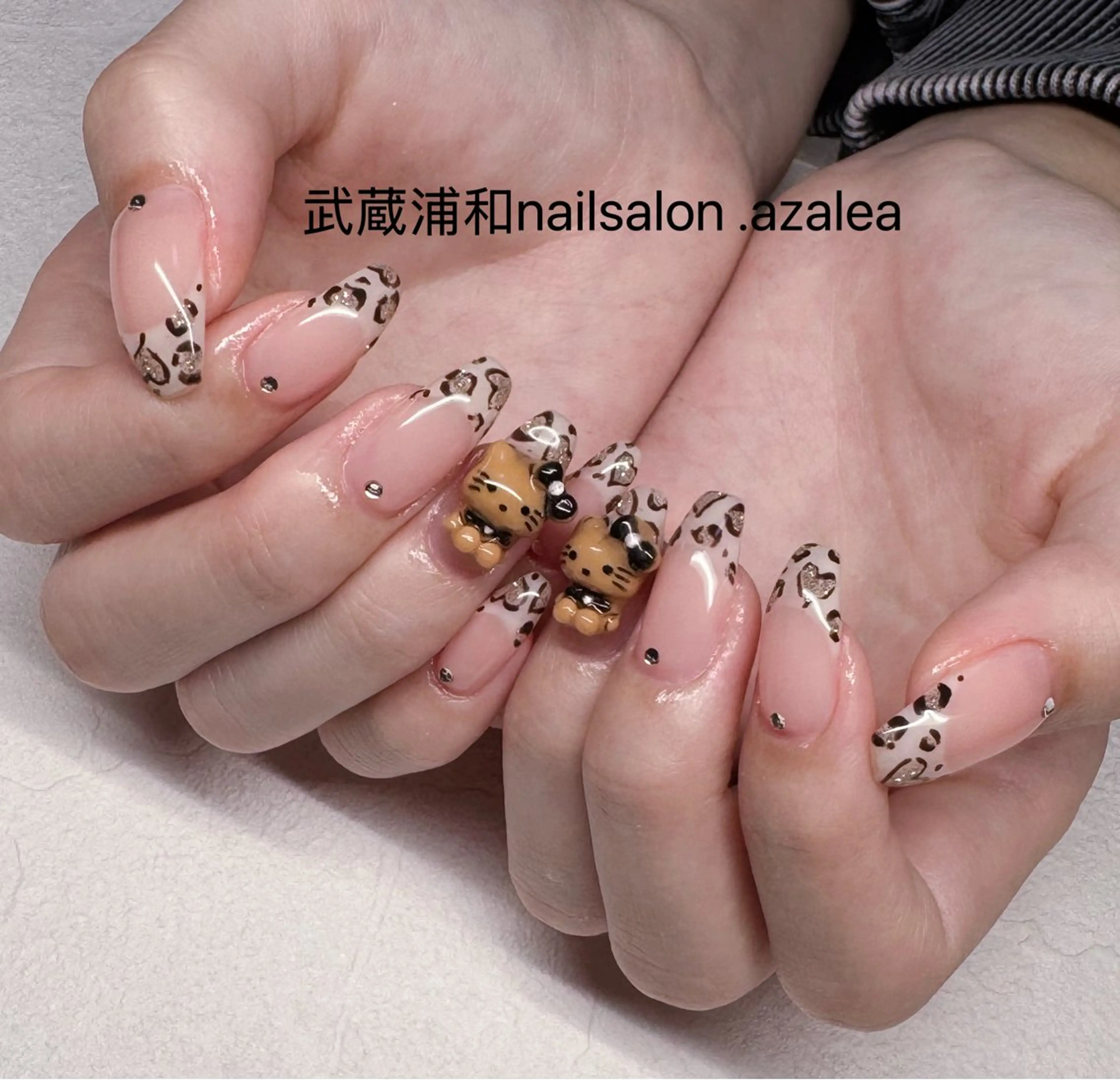 ネイル ハンドネイル R inのネイルデザイン