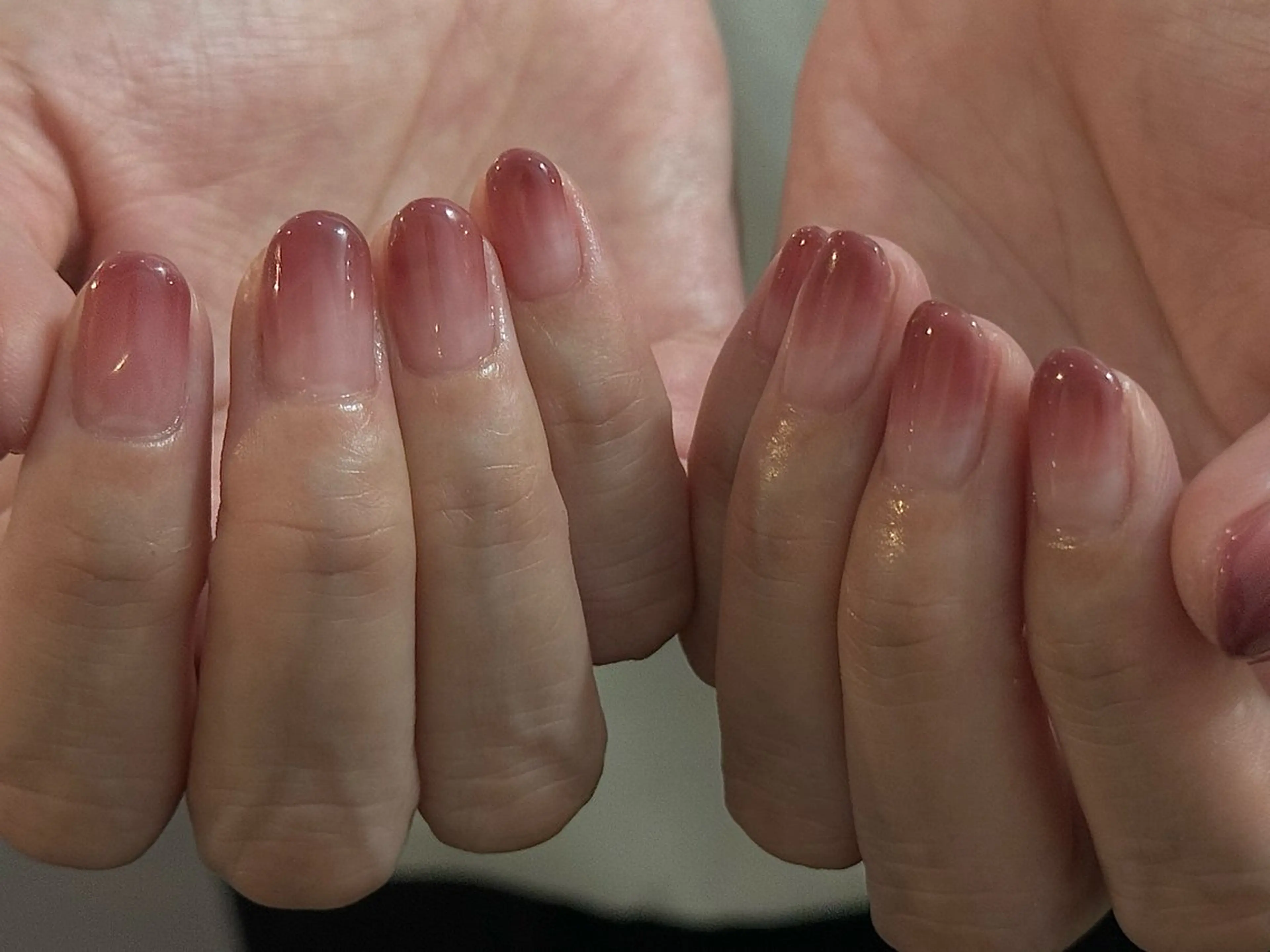 ネイル グラデーション ワンカラーネイル パープル ショートネイル シンプルネイル calla/南森町/ パラジェルのネイルデザイン