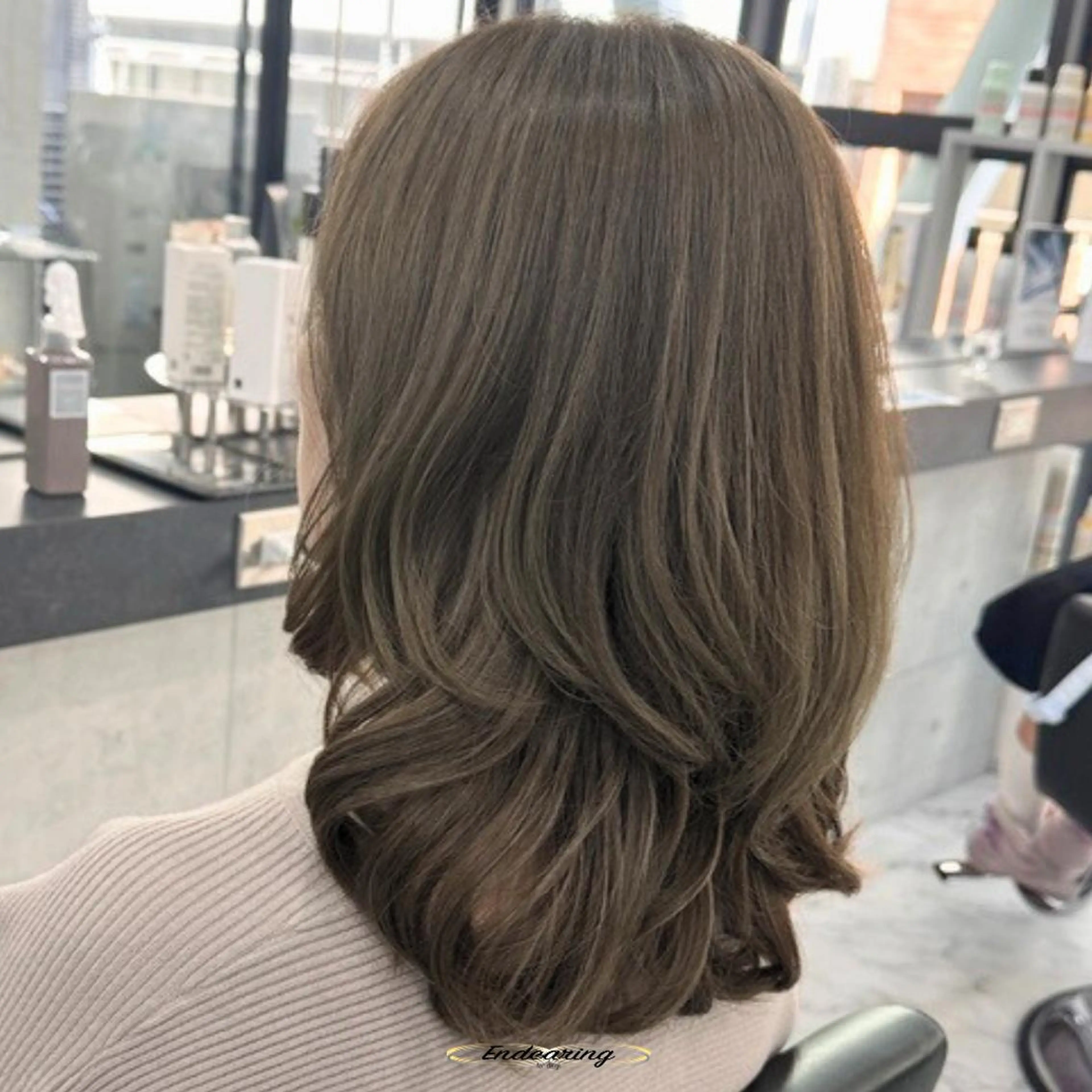 カラー ベージュカラー 透明感カラー オリーブベージュ カット ヘアカラー Endearing 銀座/レイヤーカットのヘアスタイル