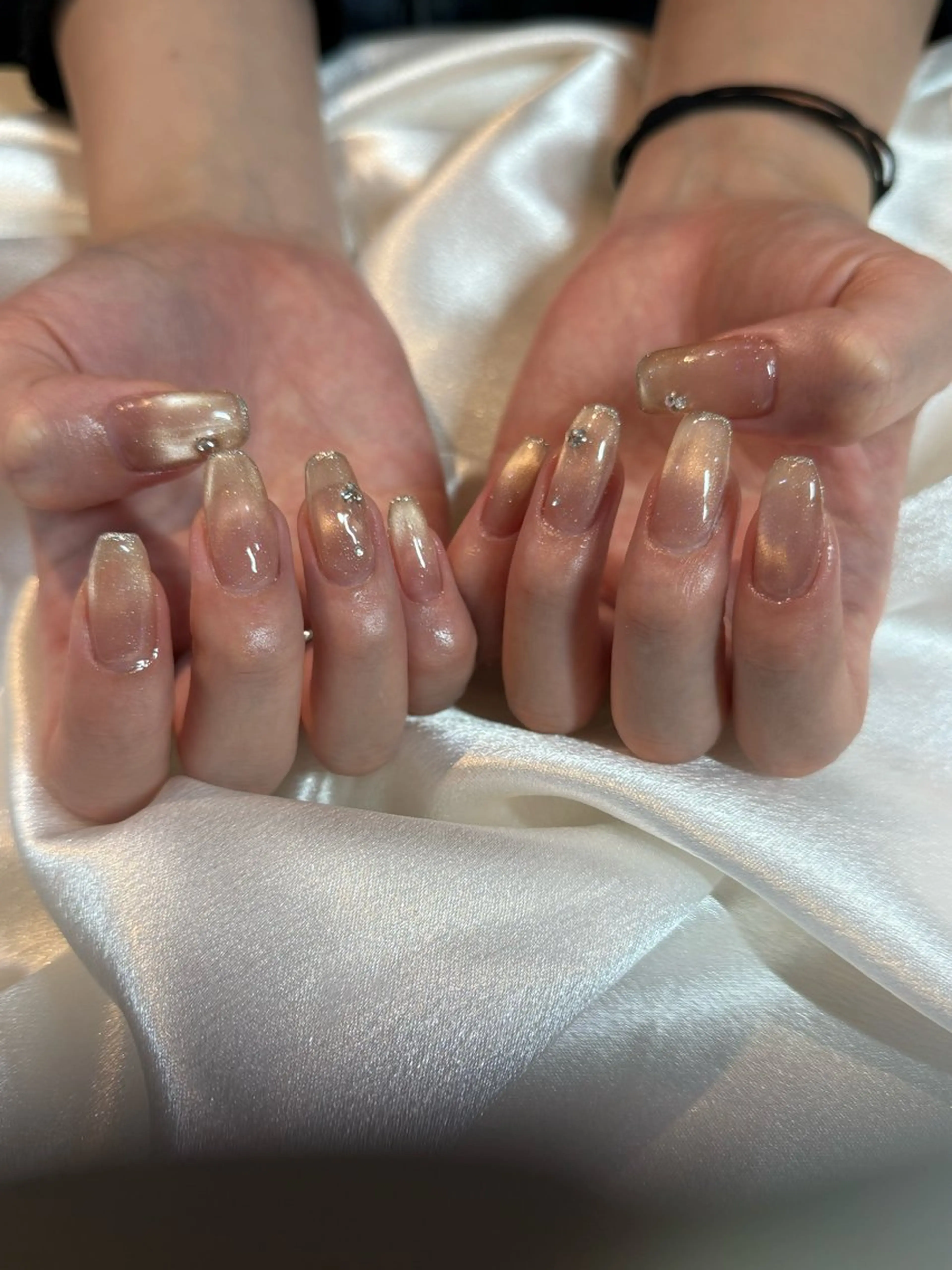 ネイル ハンドネイル 藤井 里緒奈のネイルデザイン