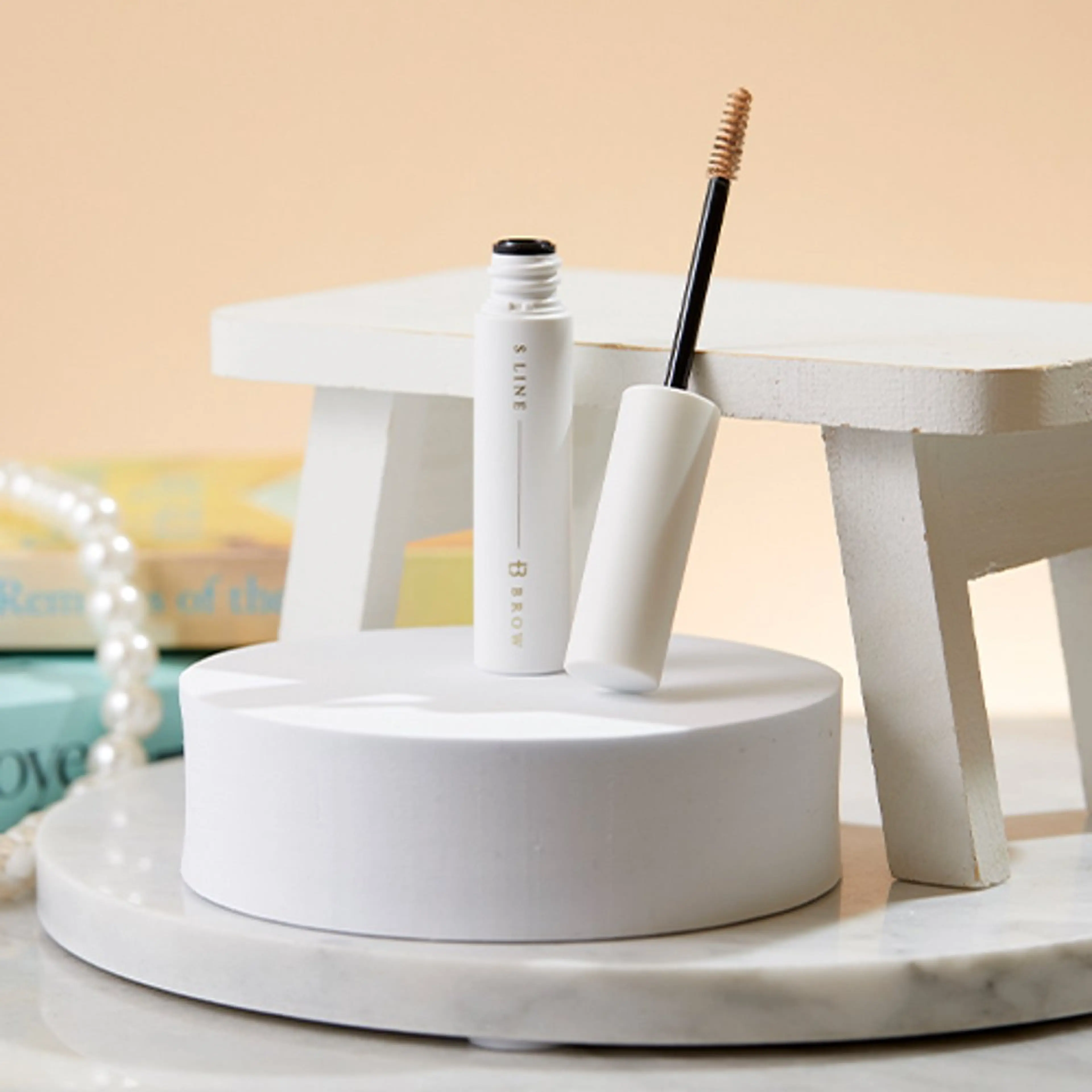 アイブロウ ワックス脱毛 眉カット その他(アイブロウ) WHITE EYE 🤍福岡天神店の眉毛・アイブロウイメージ