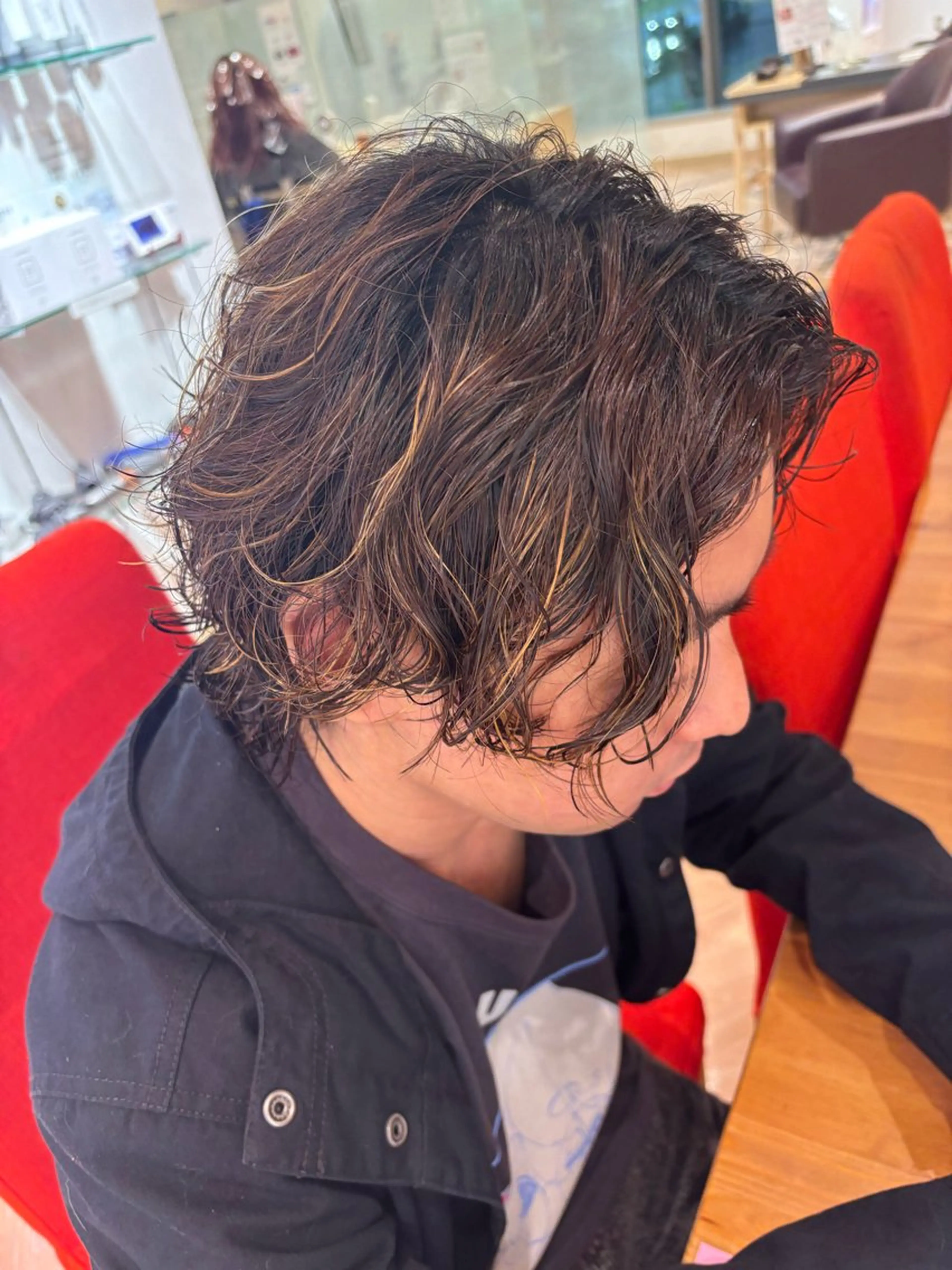 パーマ メンズ カット パーマ ゆい/パーマ/レイヤ ー/似合わせカラーのヘアスタイル