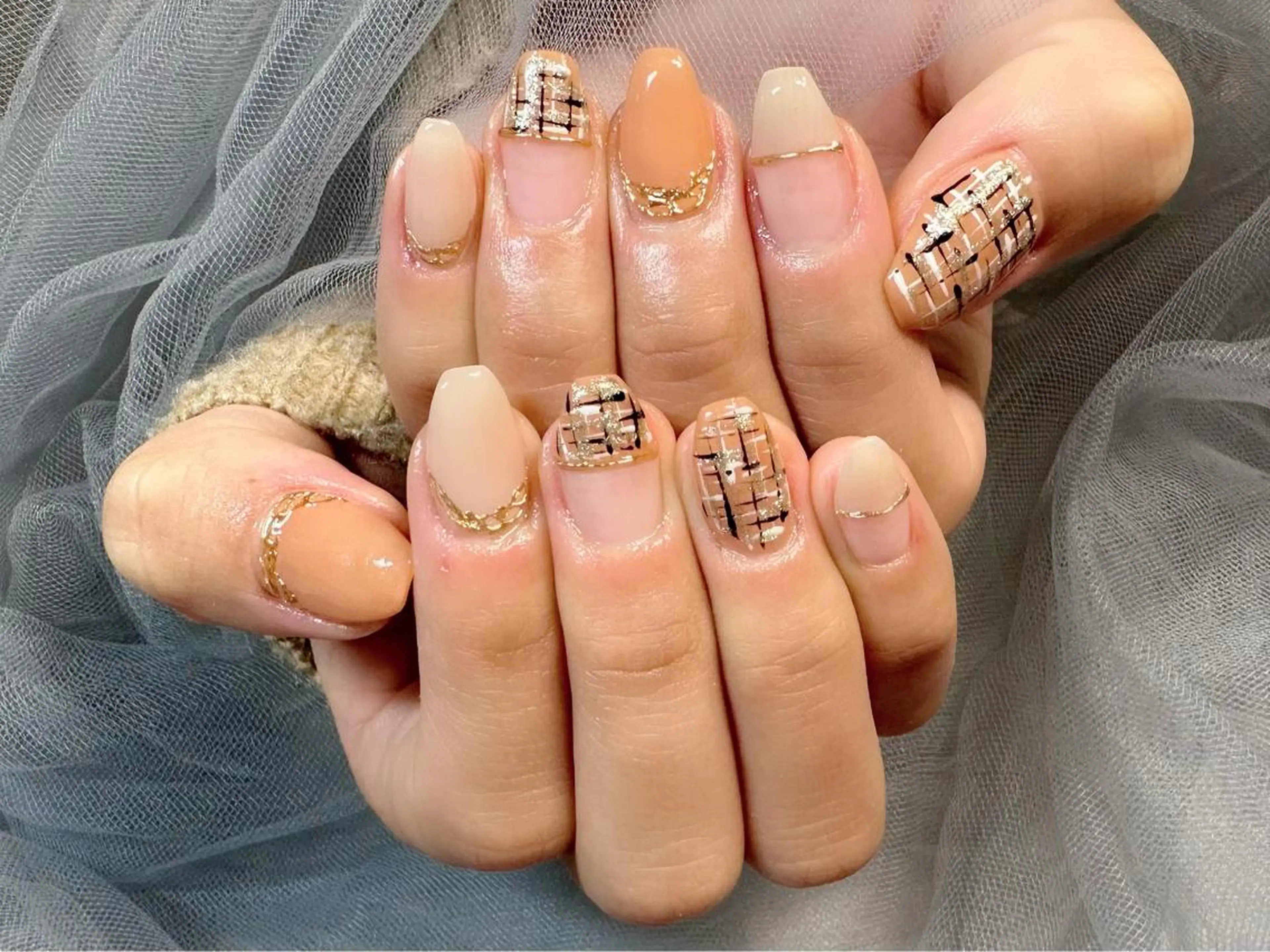 ネイル オレンジ ハンドネイル Nail Salon KURELLYのネイルデザイン