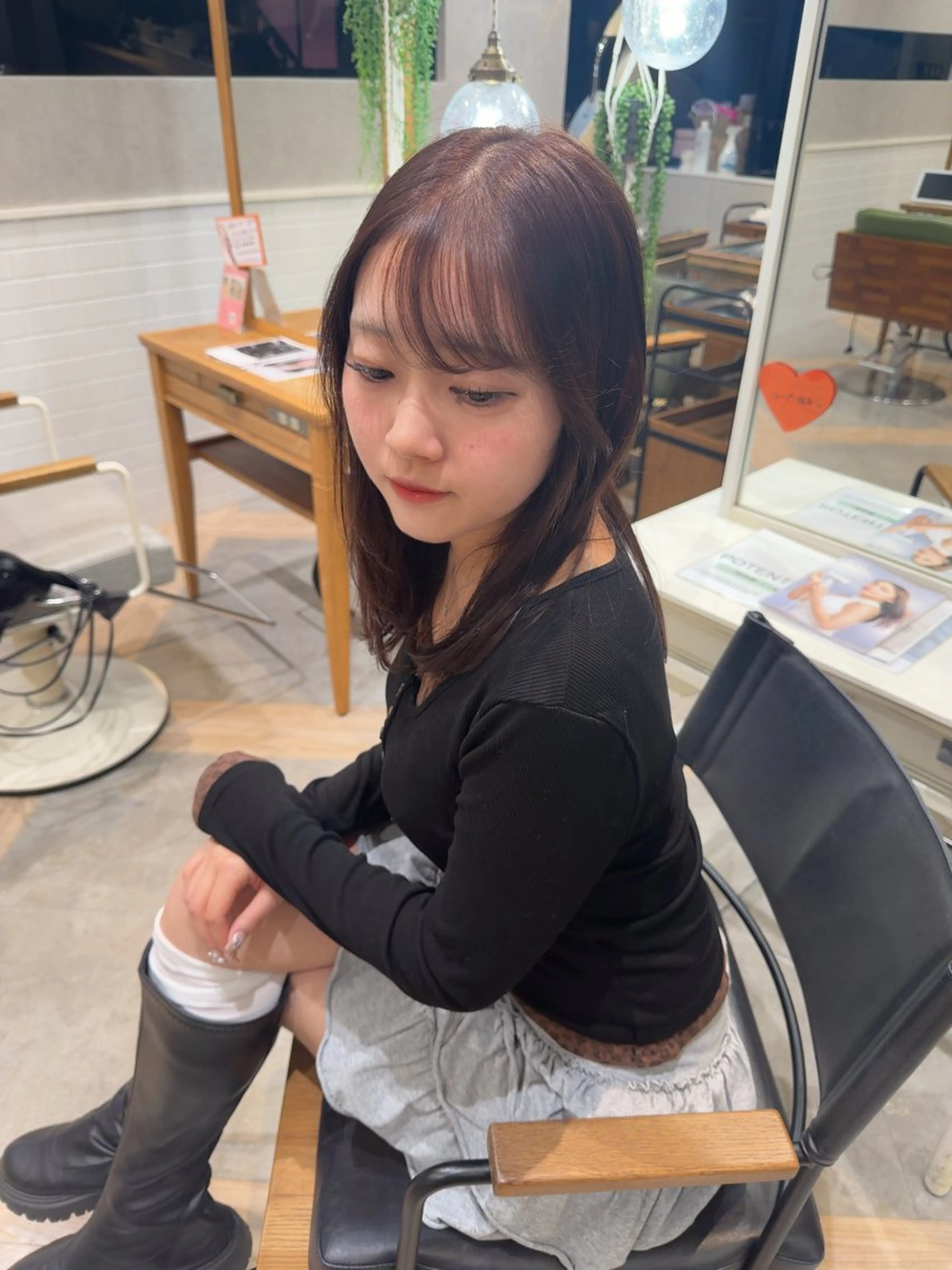 カラー 前田 涼風のヘアスタイル