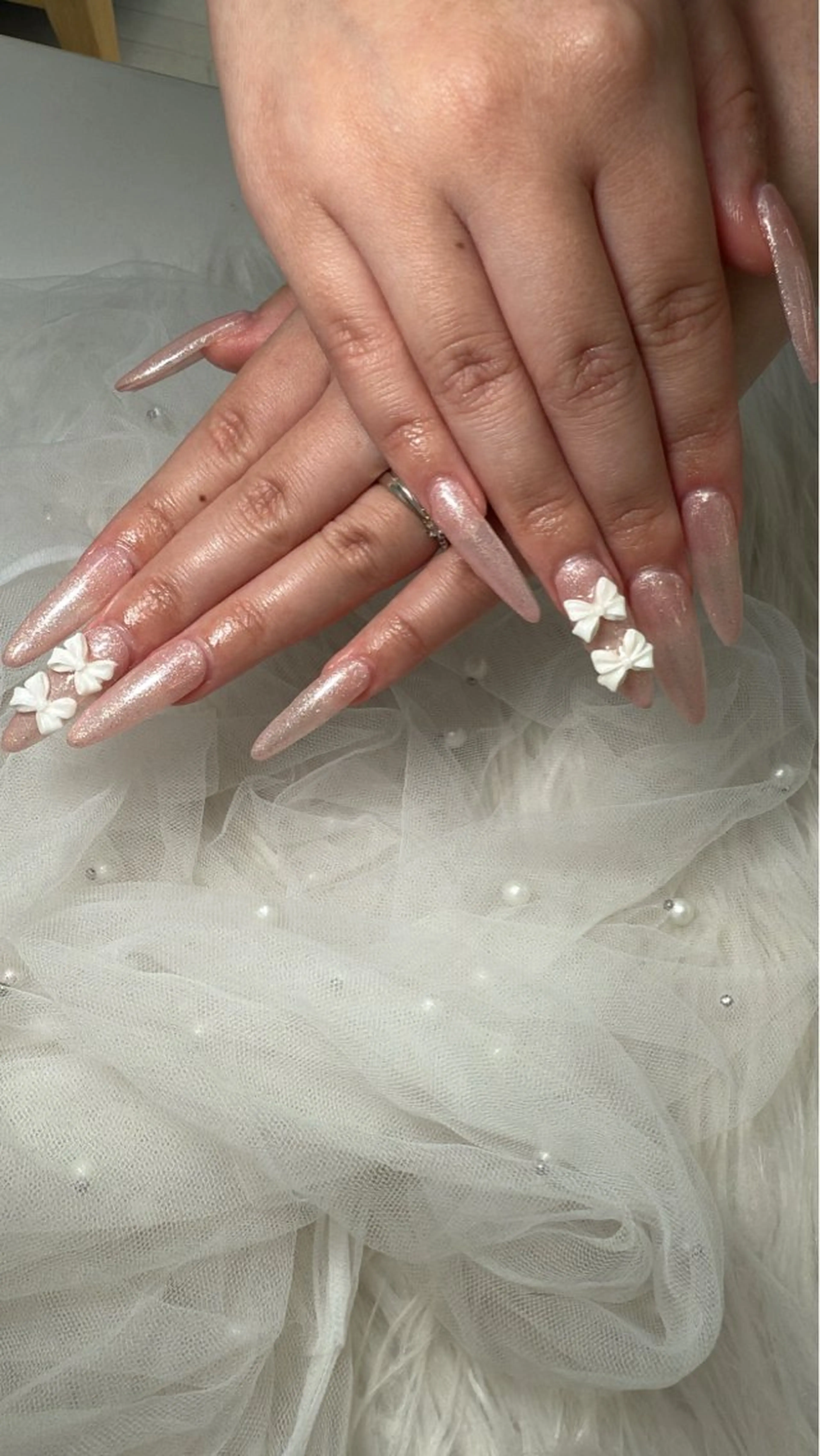 ロング ハンドネイル ari 🌱のネイルデザイン