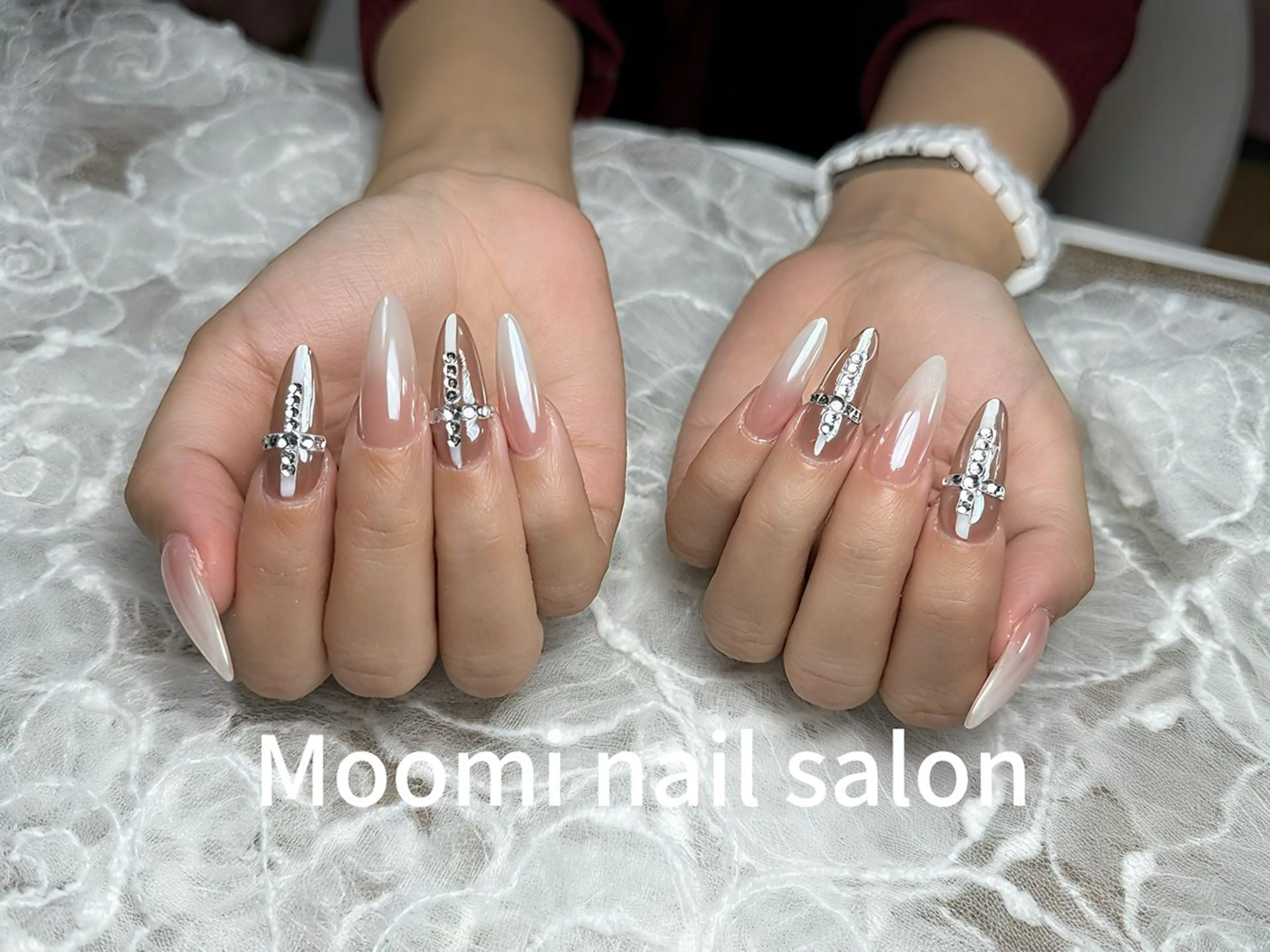 ロング ハンドネイル 長さだし専門店 Moominのネイルデザイン