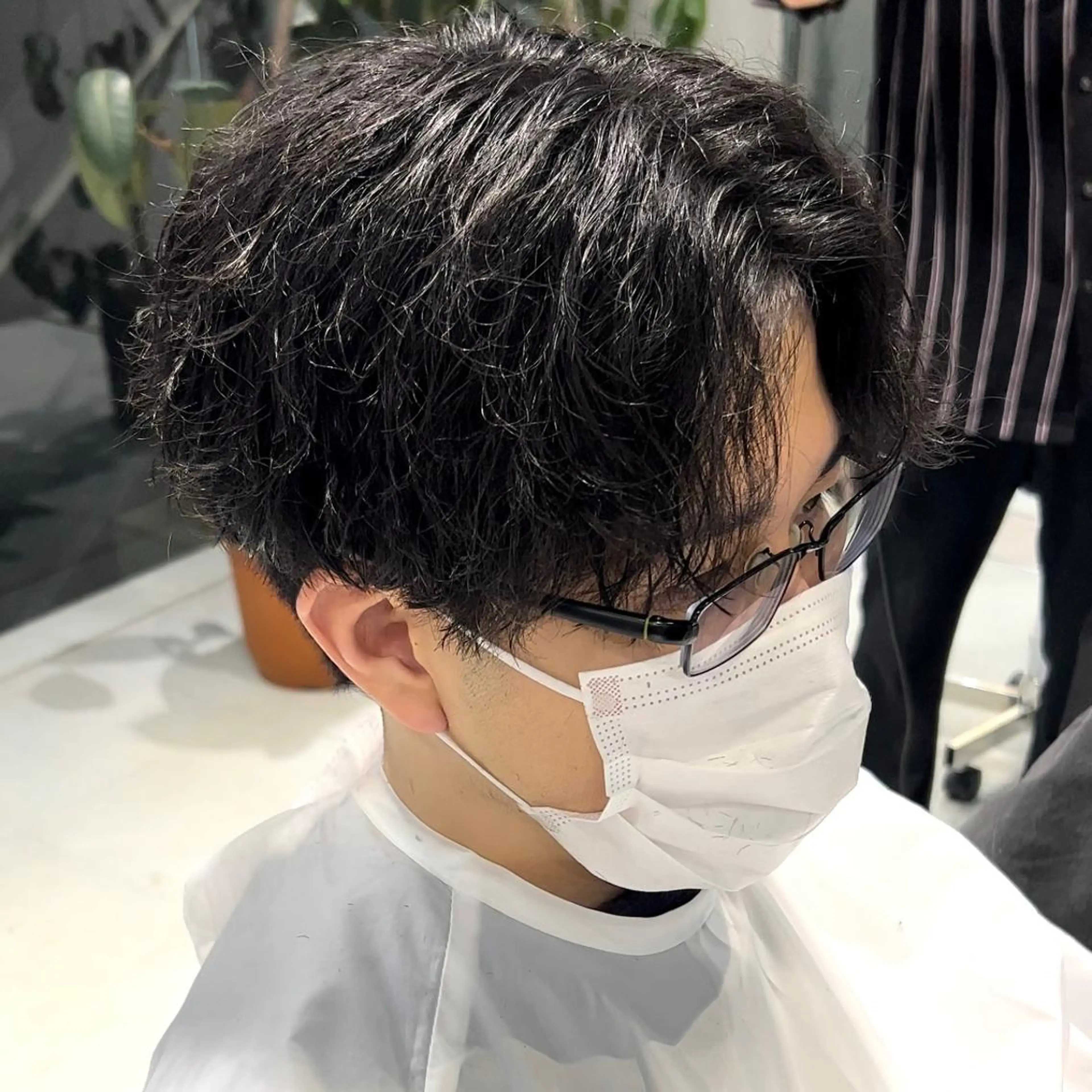 ショート カラー パーマ メンズ アイブロウ カット パーマ トリートメント ヘアセット 丁寧なカウンセリング 🌿Chiemi🌿のヘアスタイル