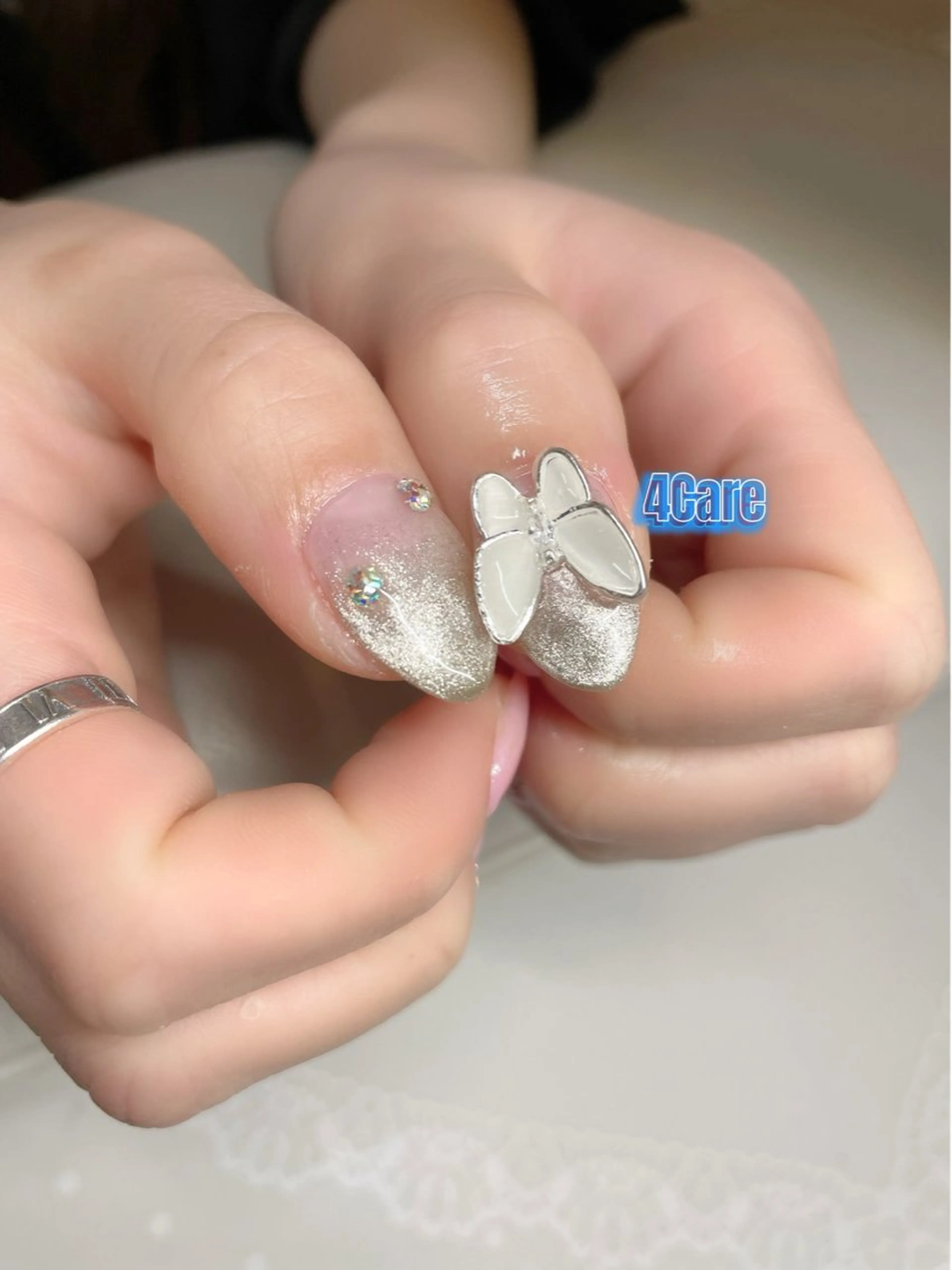 ネイル 4Care Yのネイルデザイン