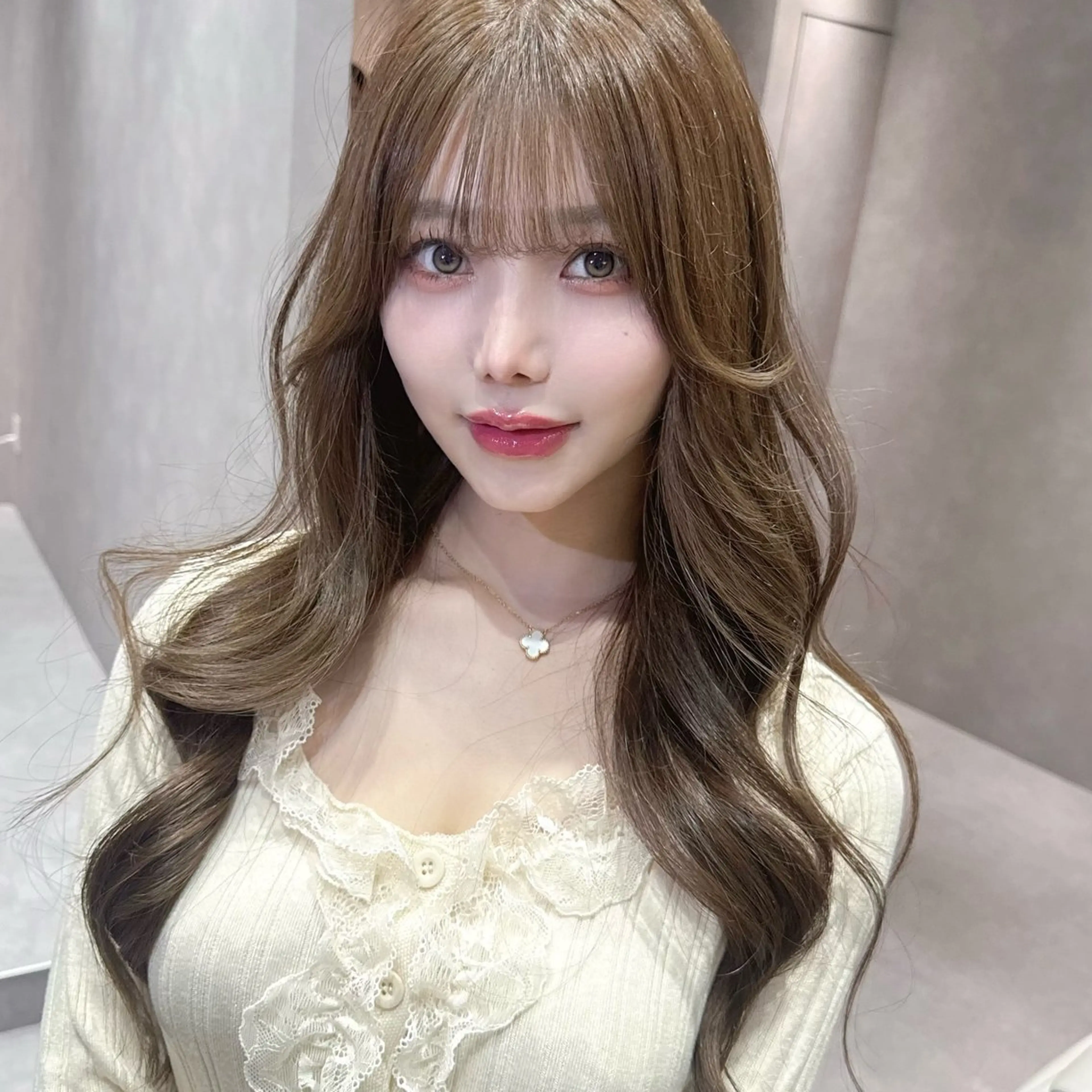 ミディアム くびれヘア レイヤーカット カット ヘアカラー トリートメント 顔周りレイヤー/新宿 /モテ艶カラー/航介のヘアスタイル